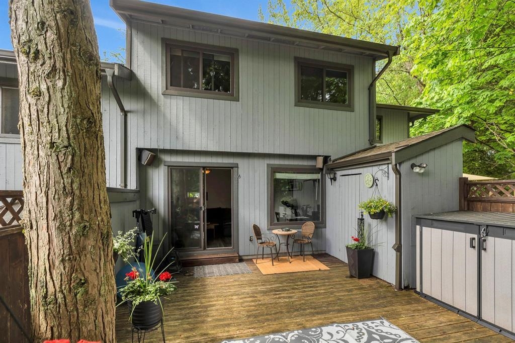 930 Blackstock Road, Port Moody, BC V3H 3S1