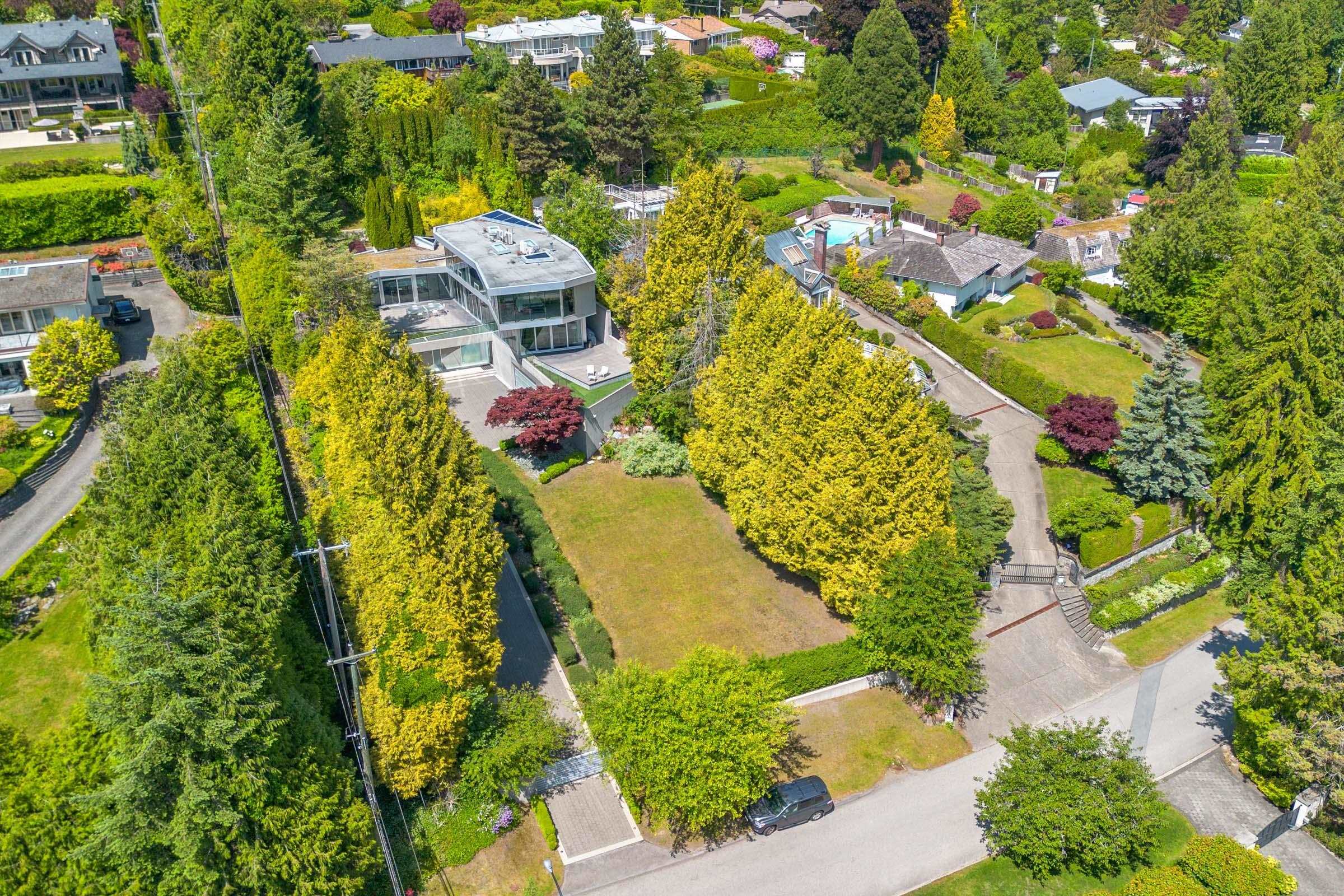 665 Fairmile Road, West Vancouver, BC V7S 1R1