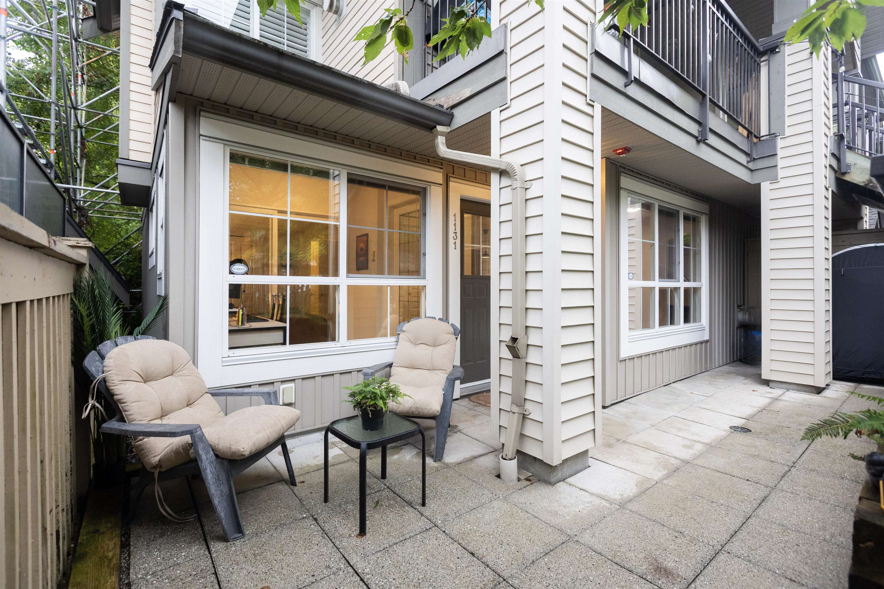 1131 Ross Road, North Vancouver, BC V7K 1C6