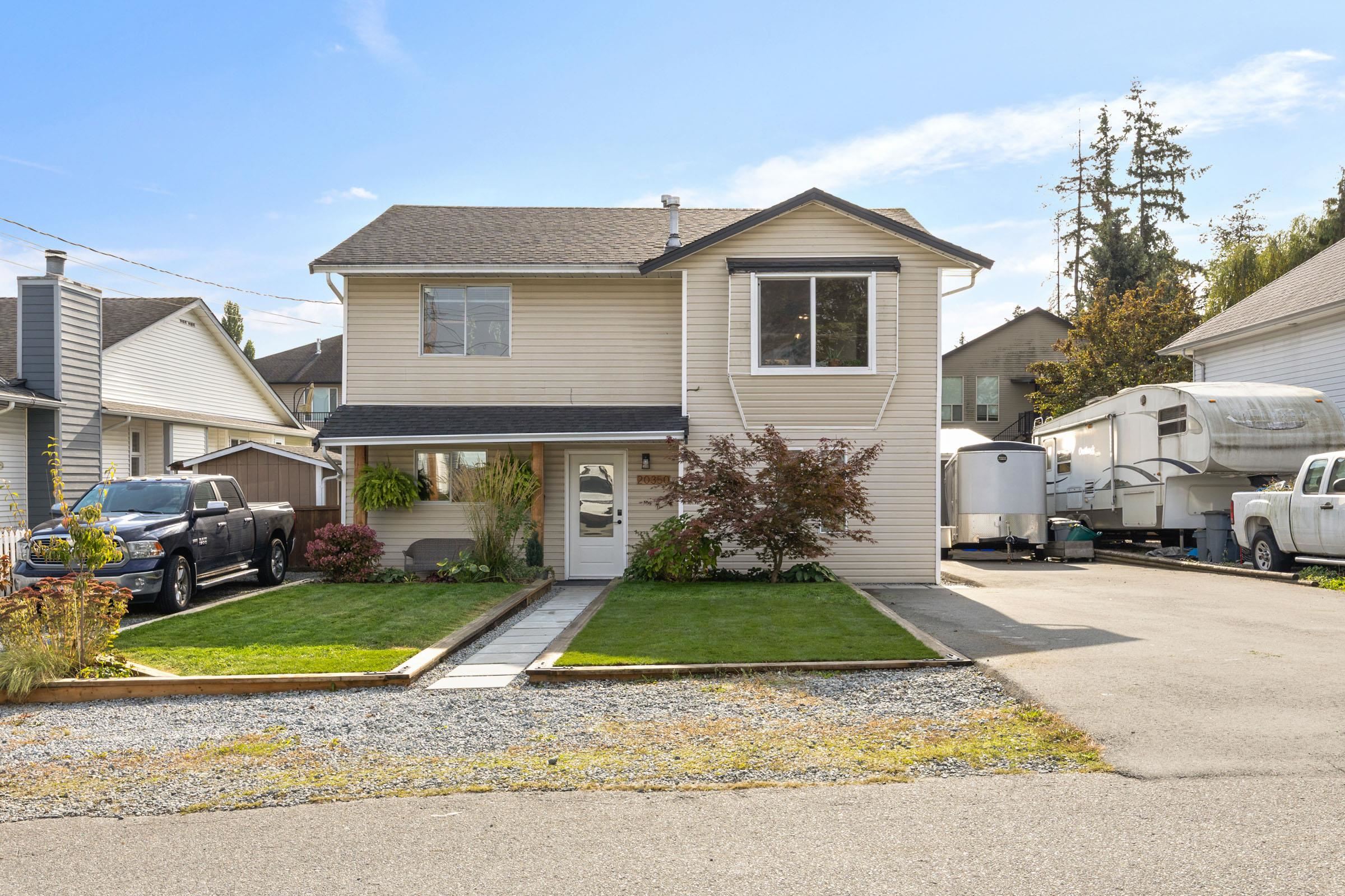 20350 Ospring Street, Maple Ridge, BC V2X 1K6