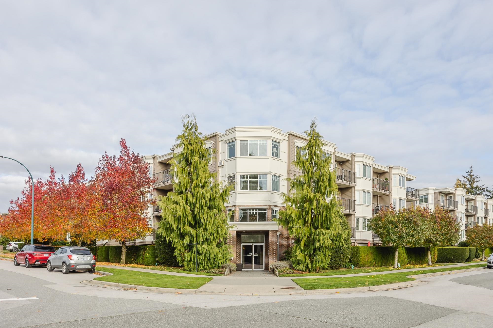 15357 Roper Avenue #305, White Rock, BC V4B 2G2