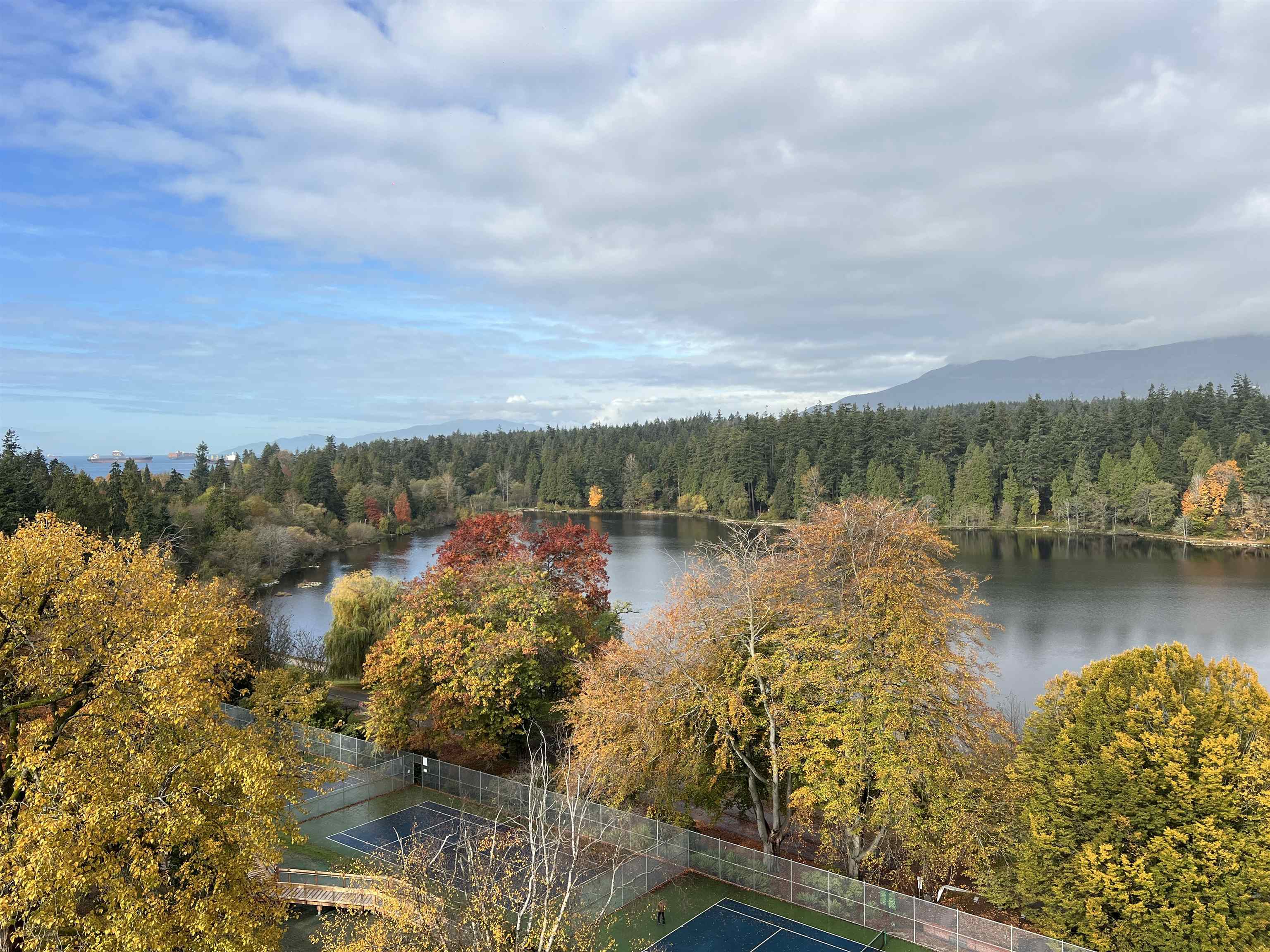 710 Chilco Street #901, Vancouver, BC V6G 2P9