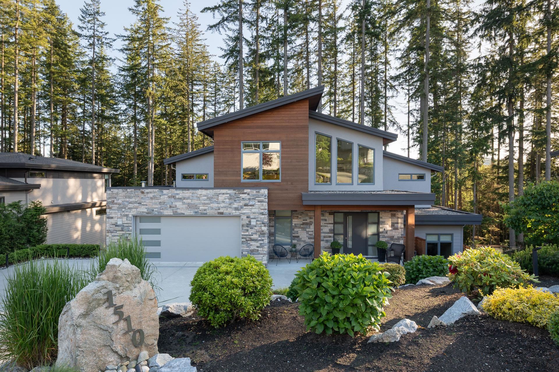 1510 Crystal Creek Drive, Anmore, BC V3H 0A3