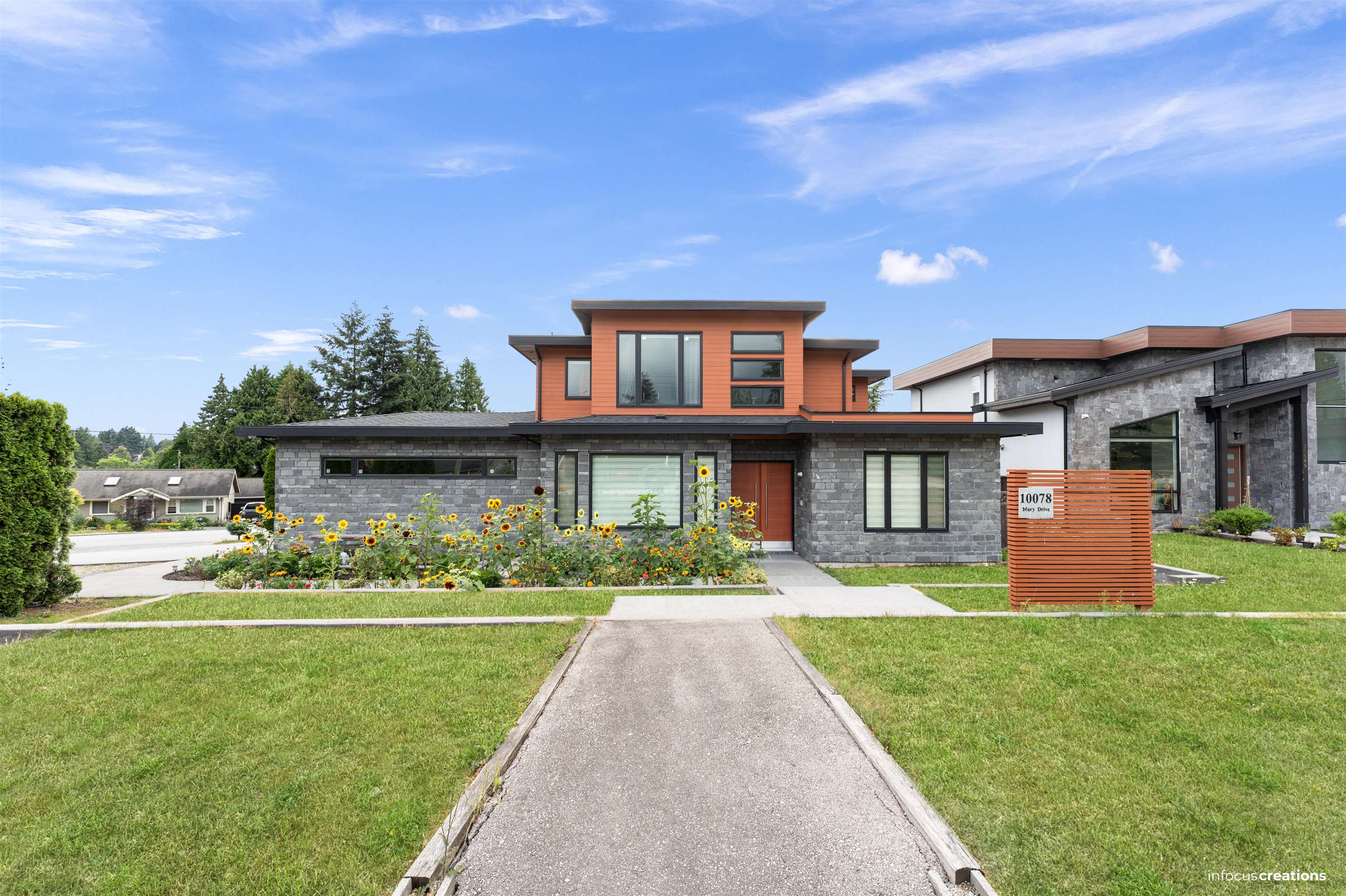 10078 Mary Drive, Surrey, BC V3V 3B7