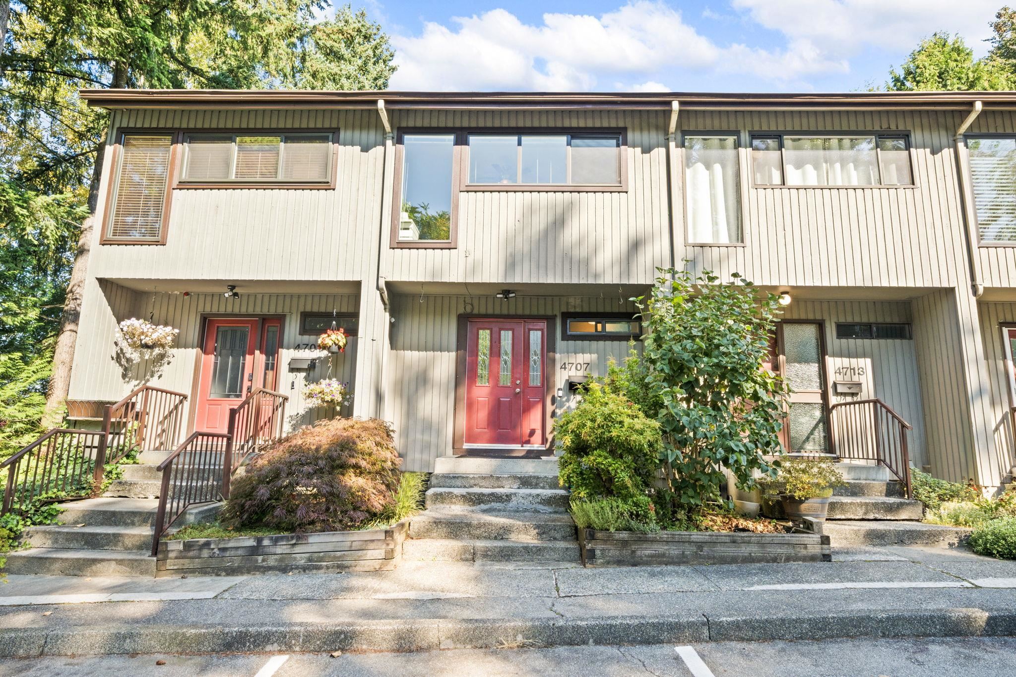 4707 Cedarglen Place, Burnaby, BC V5G 4B6