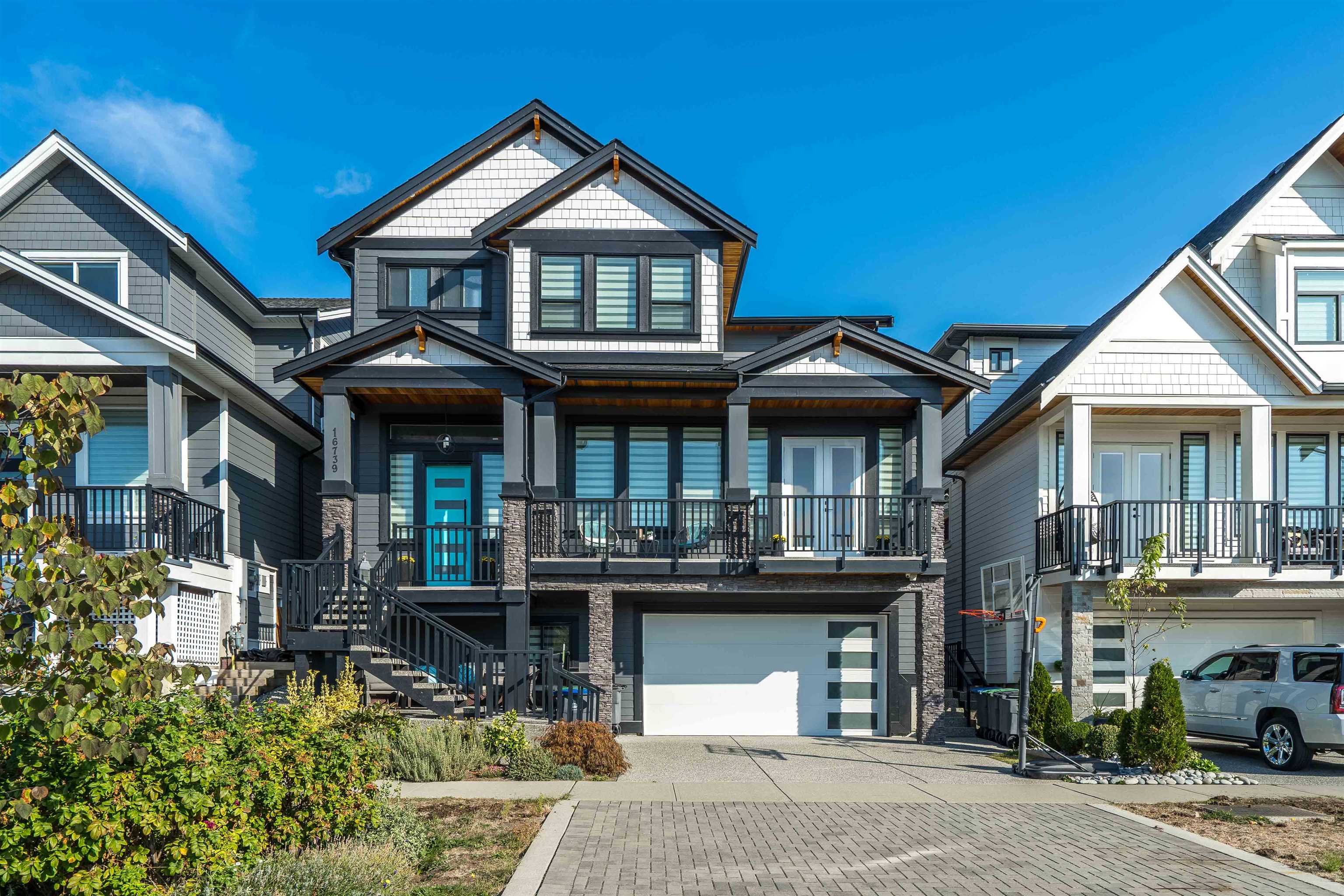 16a Avenue, Surrey, BC V3Z 0T3