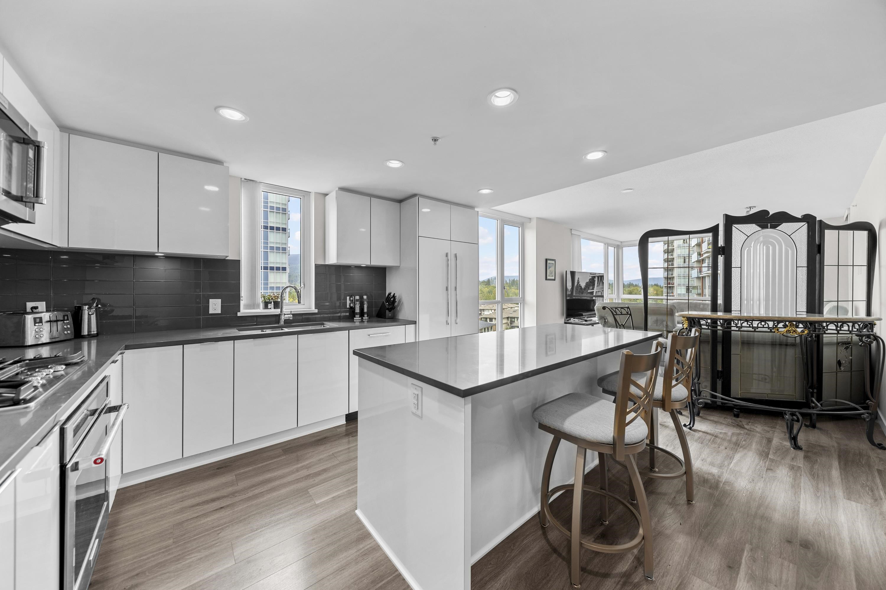 3096 Windsor Gate #1001, Coquitlam, BC V3B 0P4