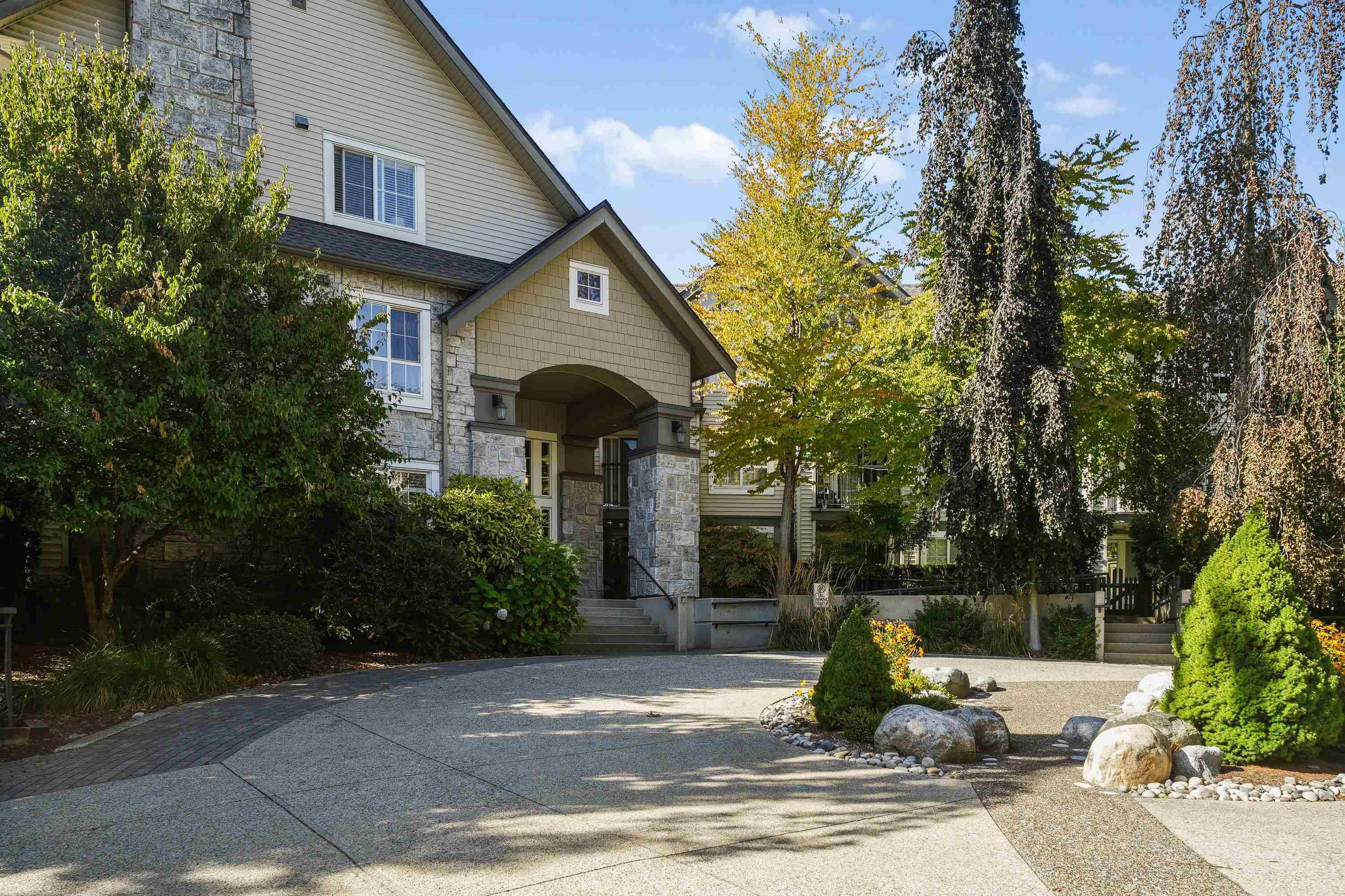1100 29th Street East #355, North Vancouver, BC V7K 3E4