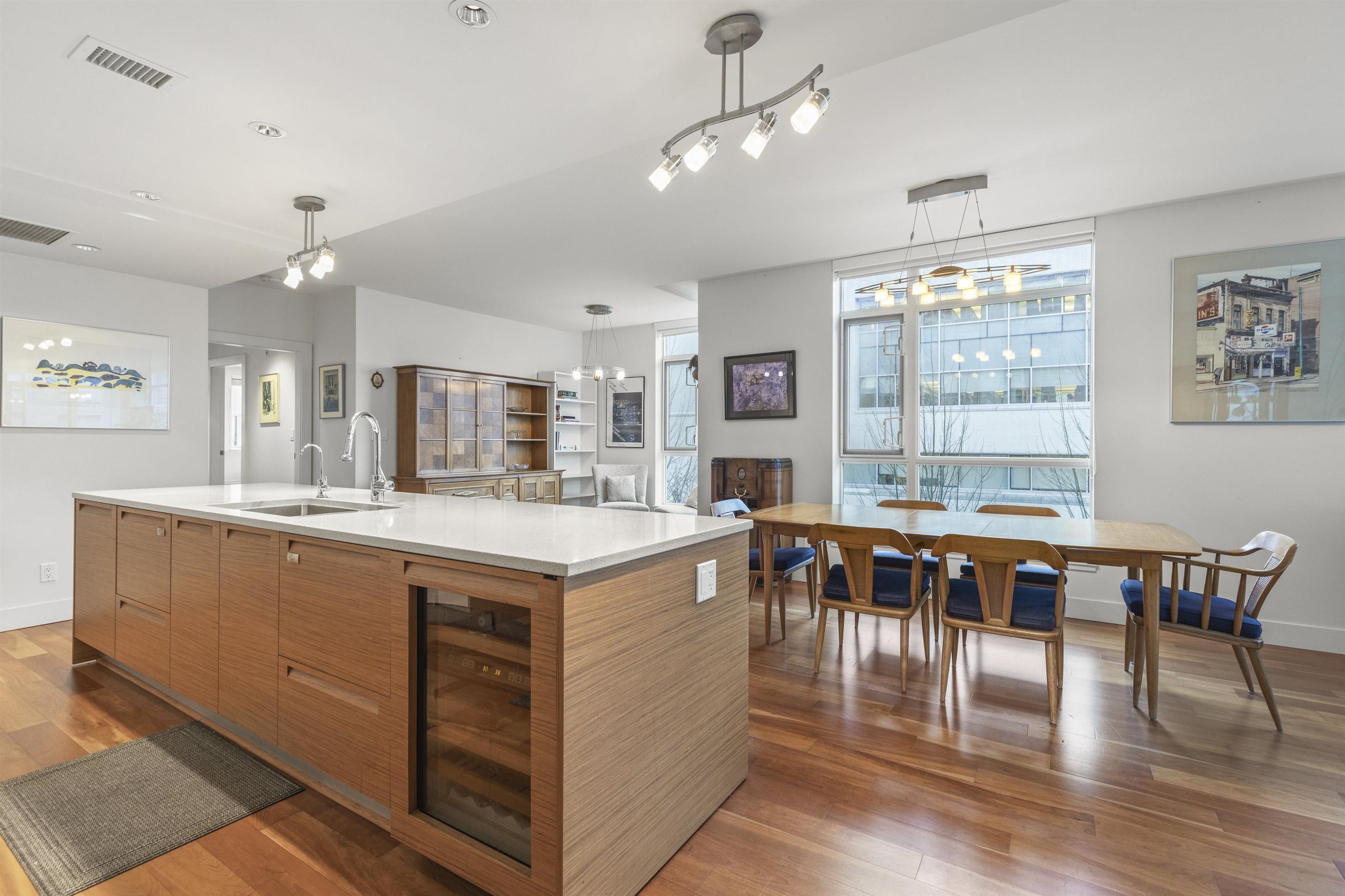 6080 Iona Drive #302, Vancouver, BC V6T 0A4