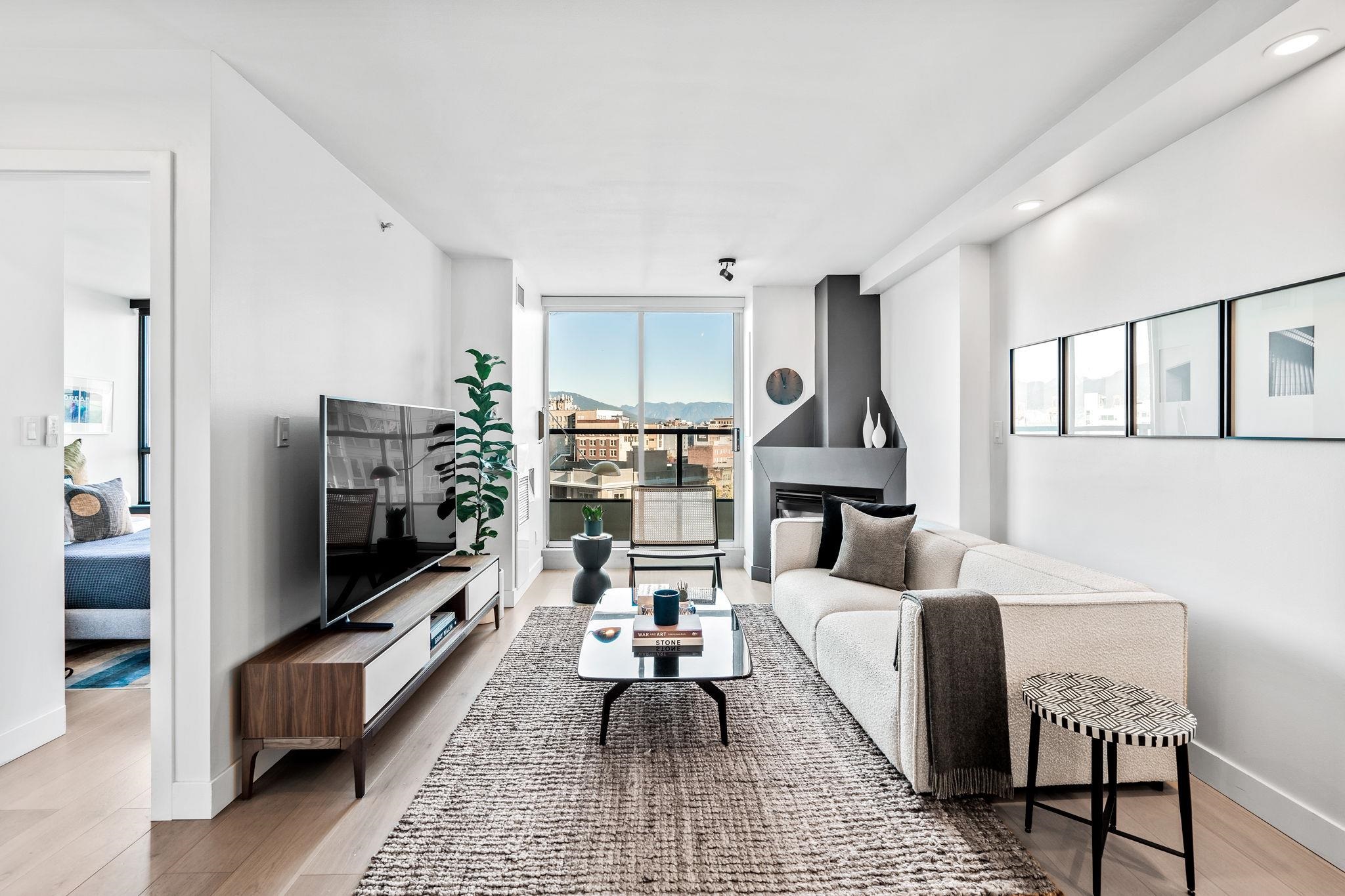 63 Keefer Place #907, Vancouver, BC V6B 6N6