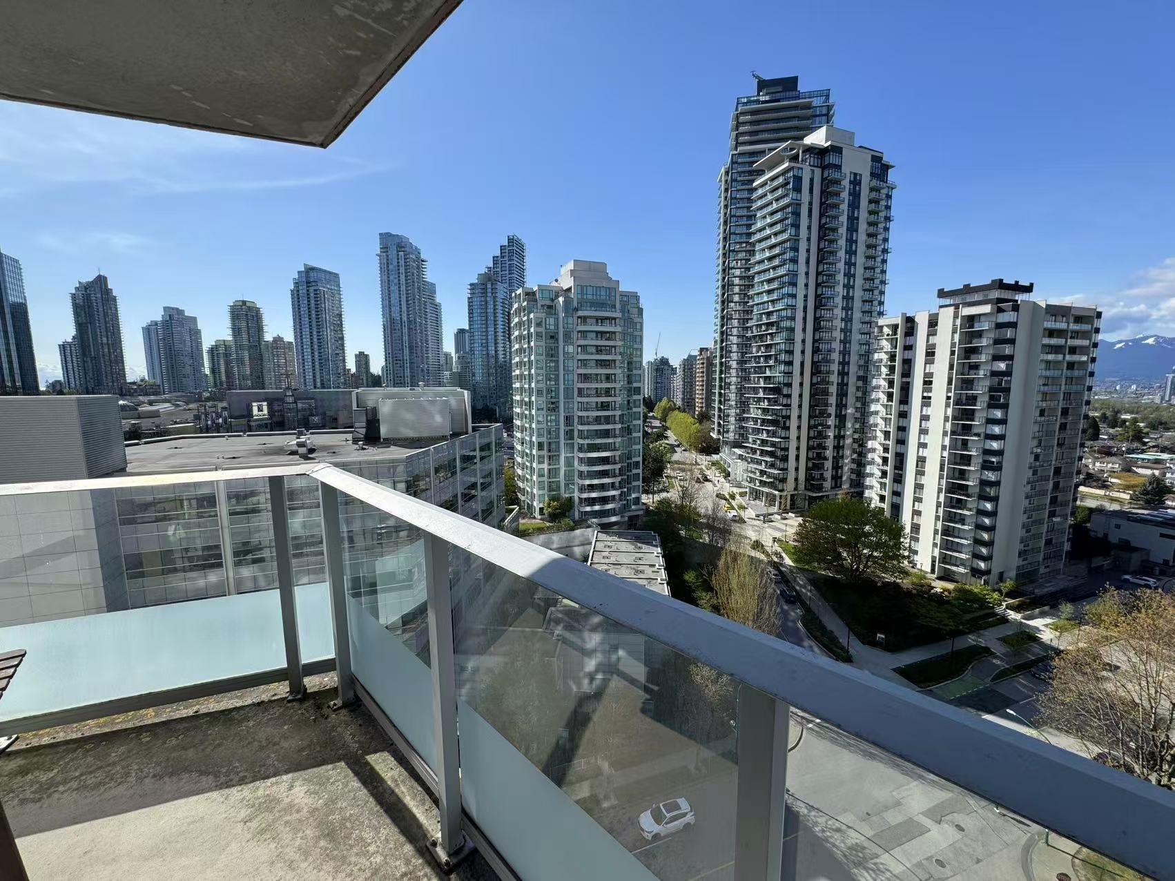 4808 Hazel Street #1202, Burnaby, BC V5H 0A2