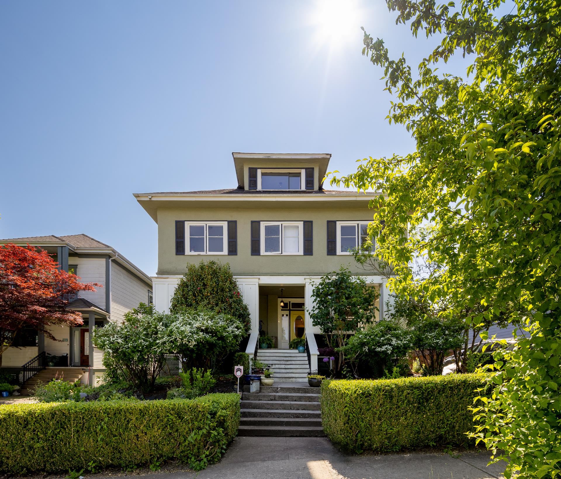 226 2nd Street, New Westminster, BC V3L 2K6
