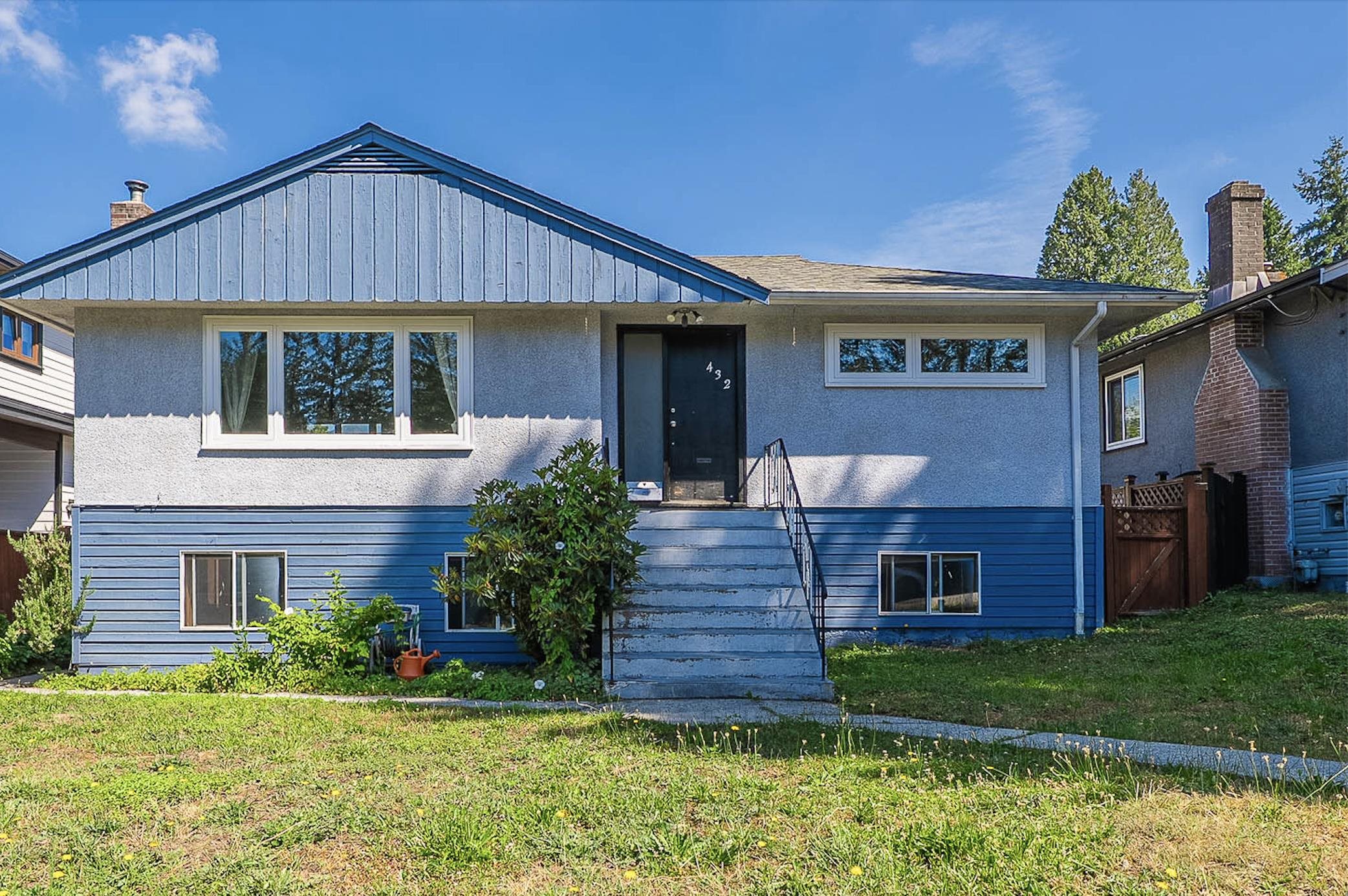 432 25th Street West, North Vancouver, BC V7N 2G2