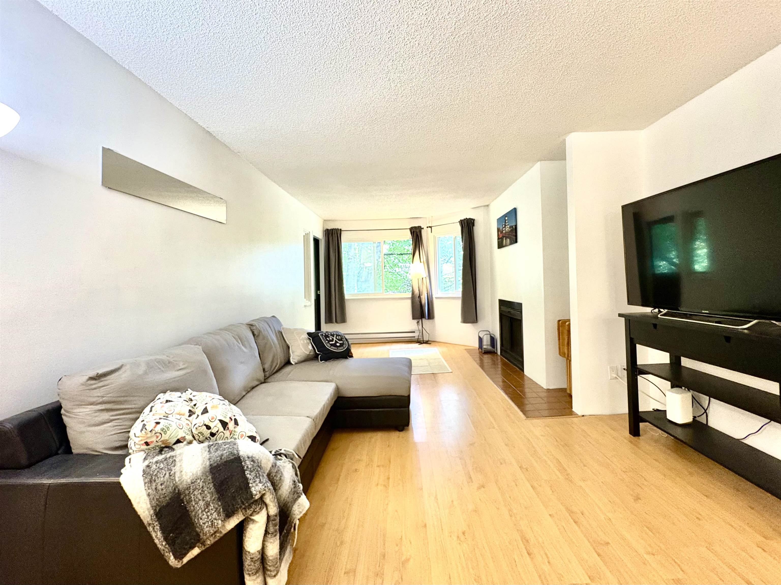 9880 Manchester Drive #312, Burnaby, BC V3N 4R3