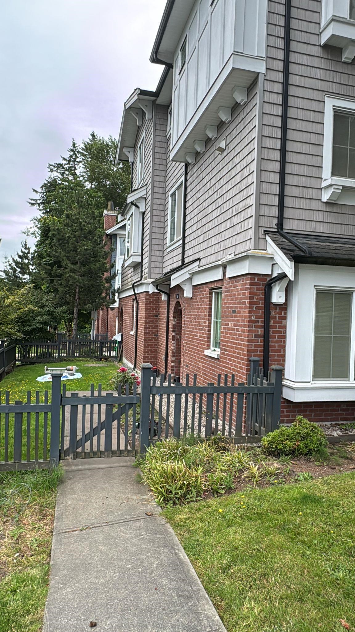 14833 61 Avenue #163, Surrey, BC V3S 6T6