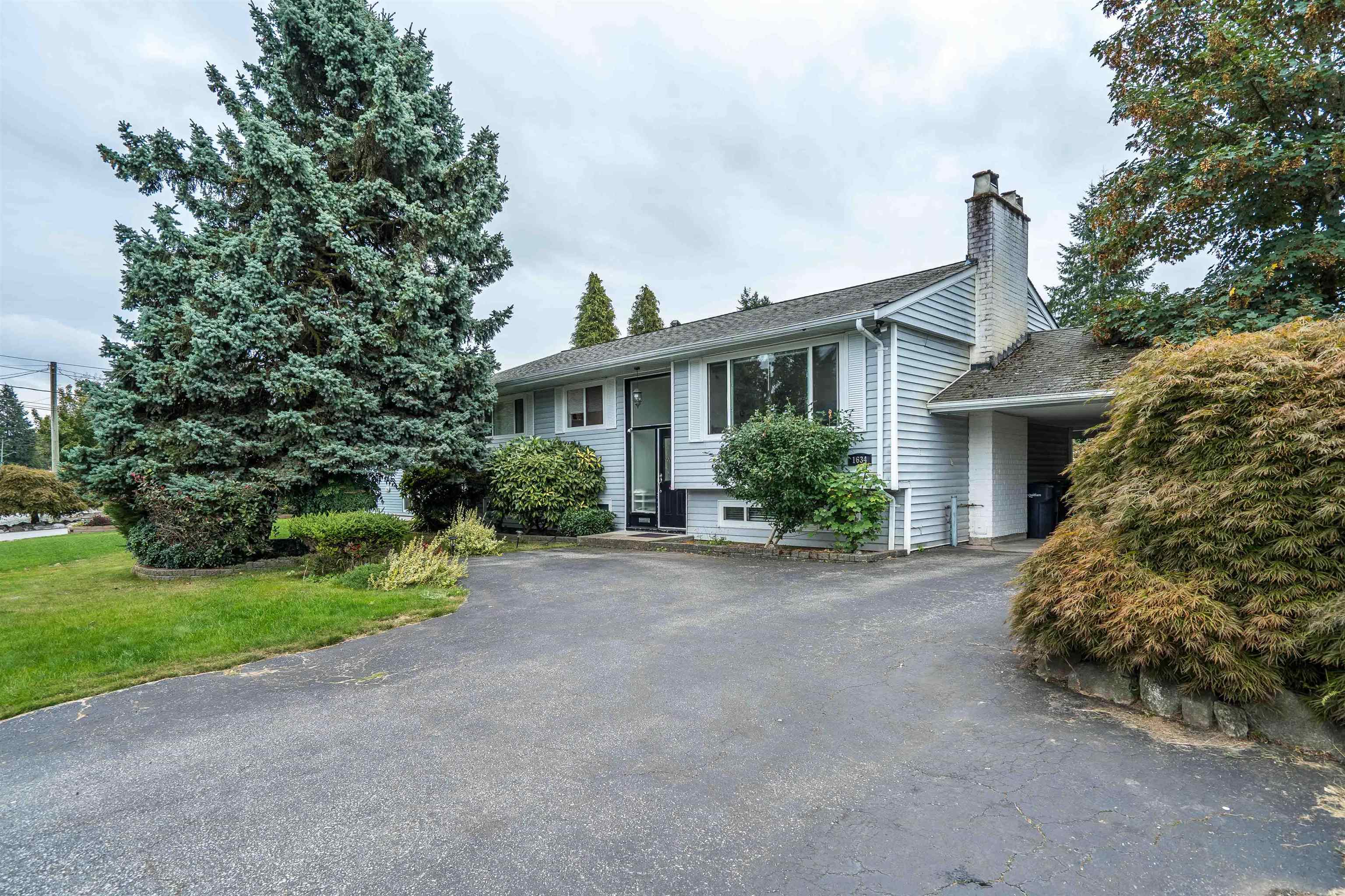 1634 Harbour Drive, Coquitlam, BC V3J 5V8
