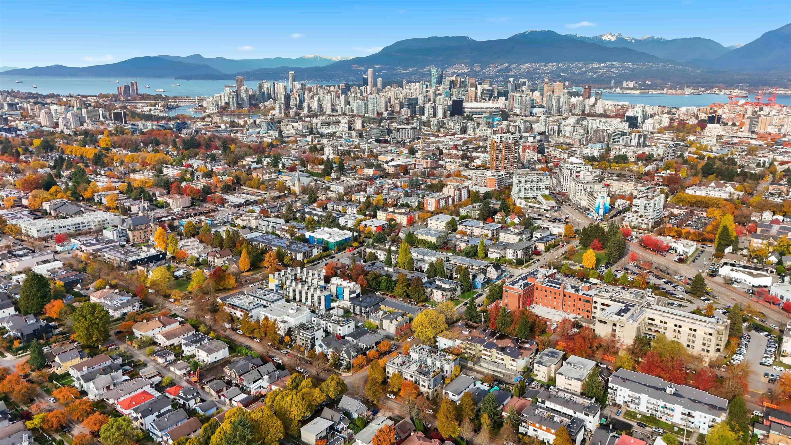 3150 Prince Edward Street #215, Vancouver, BC V5T 3N6