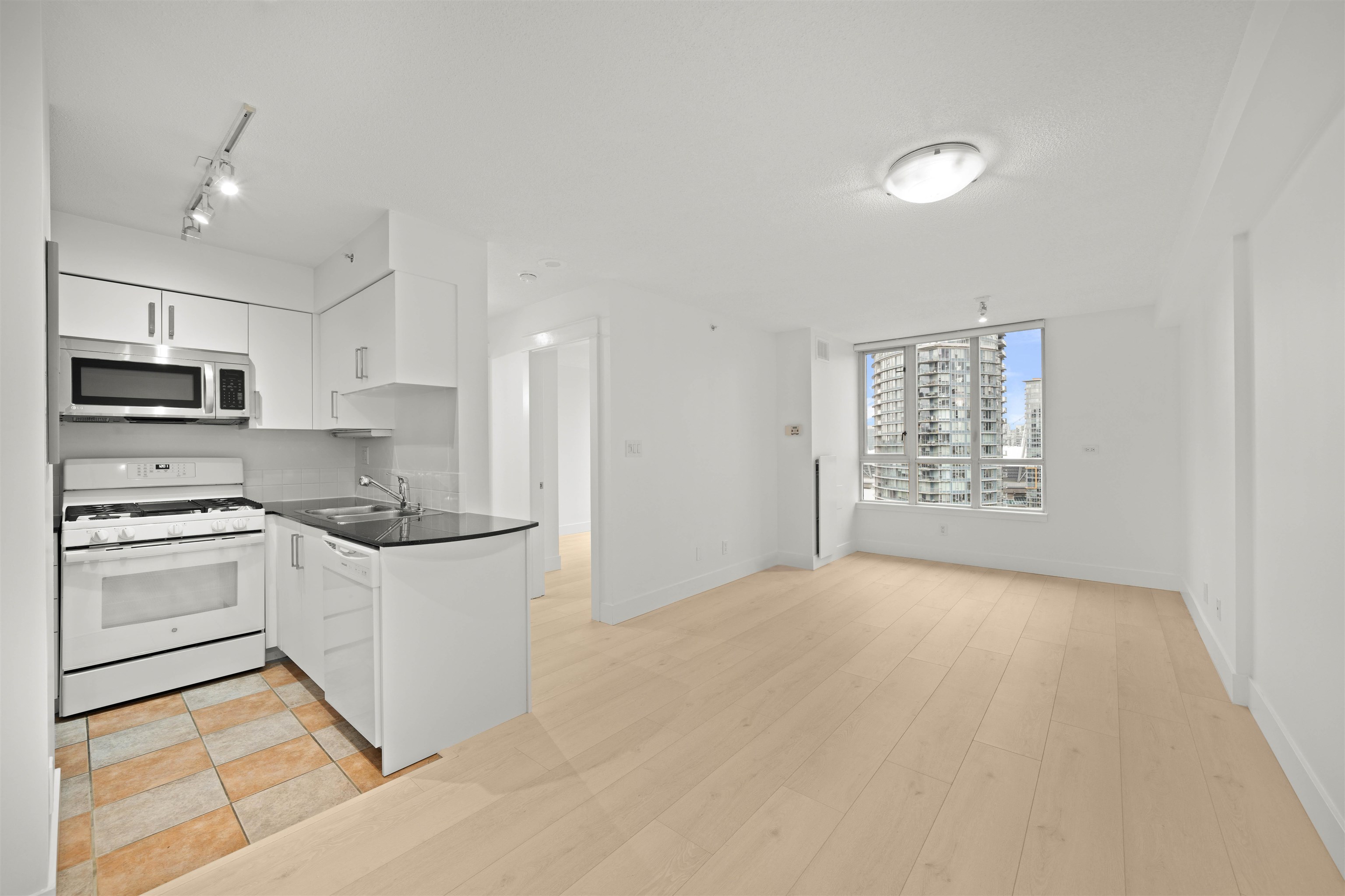 63 Keefer Place #2501, Vancouver, BC V6B 6N6