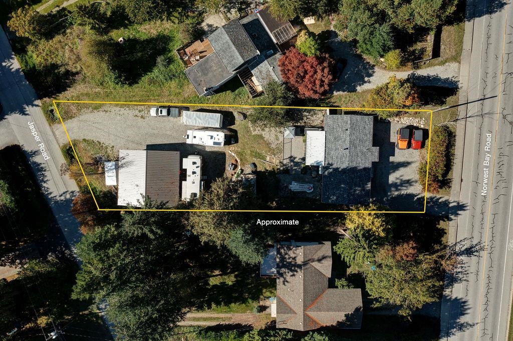6275 Norwest Bay Road, Sechelt, BC V7Z 0M5