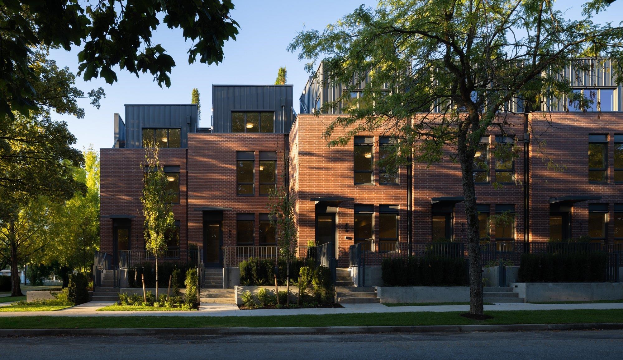 807 West 38th Avenue, Vancouver, BC V5Z 2L7