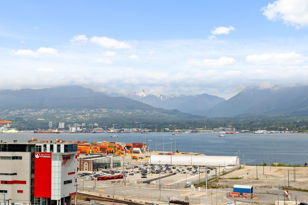 933 East Hastings Street #ph1, Vancouver, BC V6A 0G6