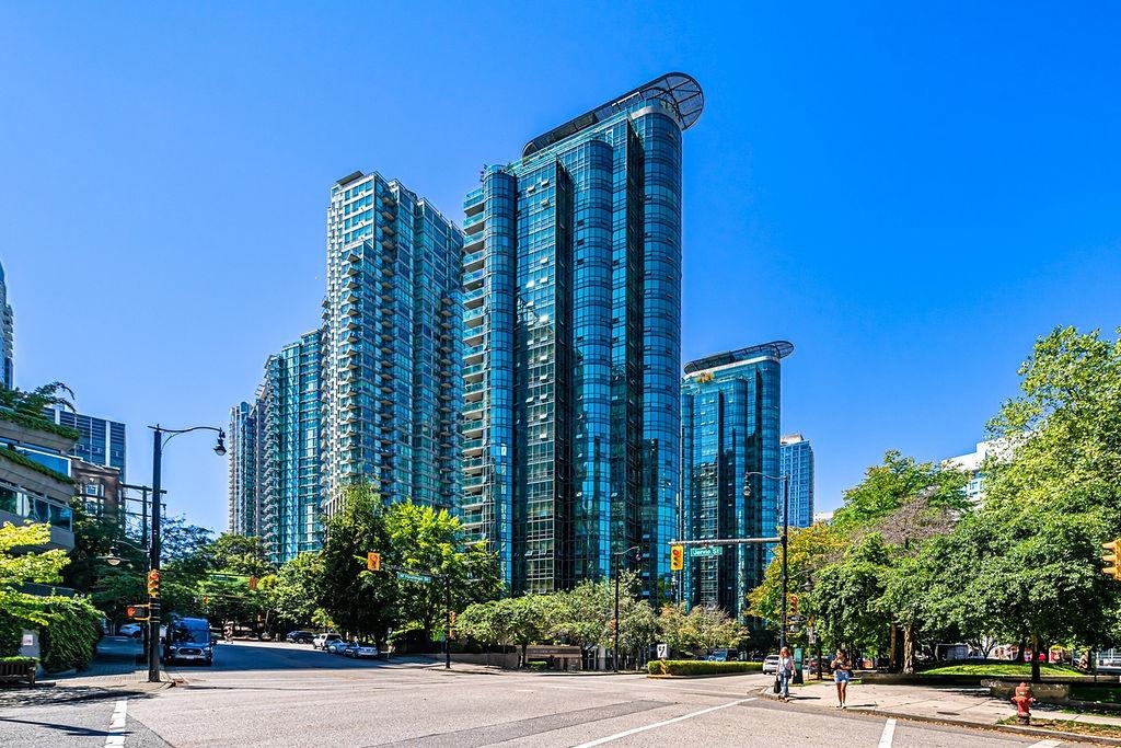 555 Jervis Street #807, Vancouver, BC V6E 4N1
