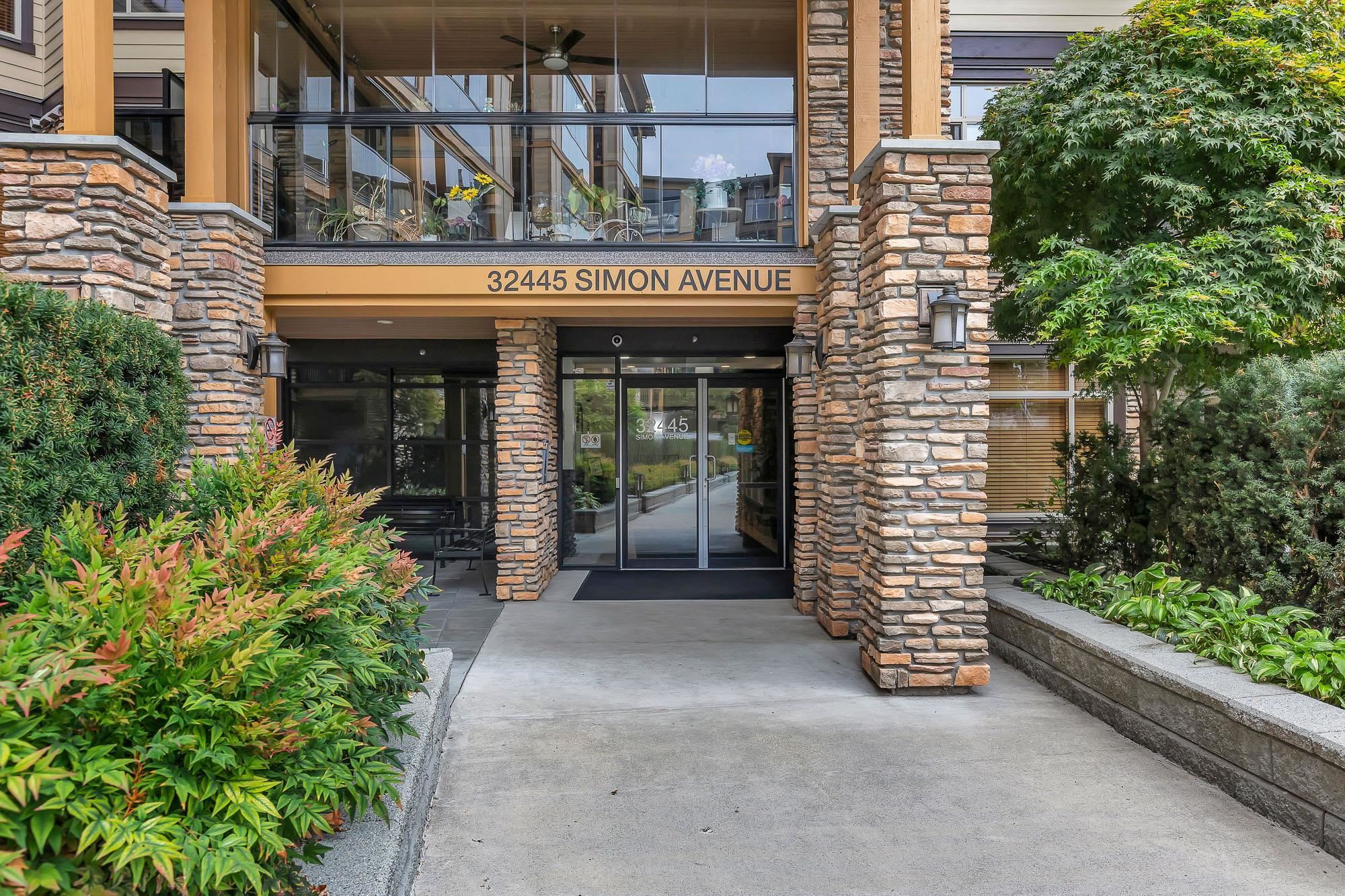 32445 Simon Avenue #121, Abbotsford, BC V2T 0G7