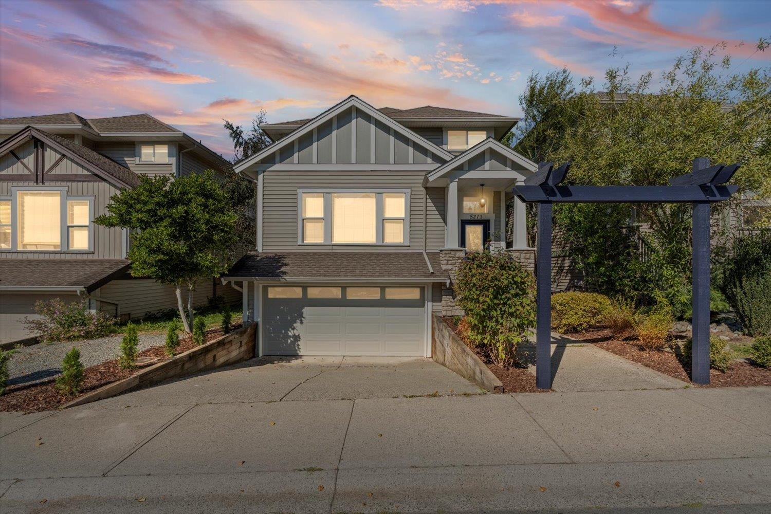 5211 Bridlewood Drive, Chilliwack, BC V2R 5W9