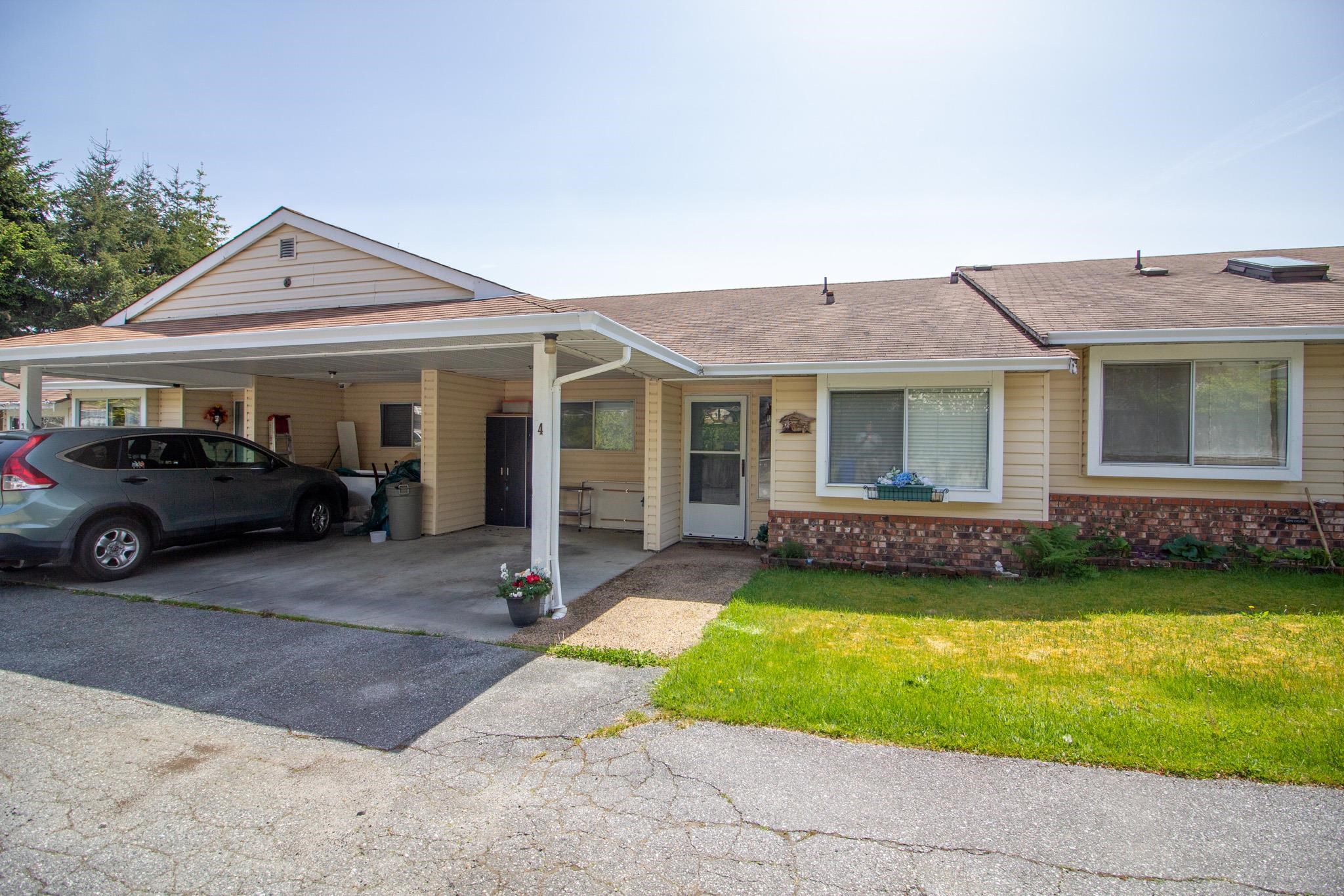 815 North Road #4, Gibsons, BC V0N 1V9