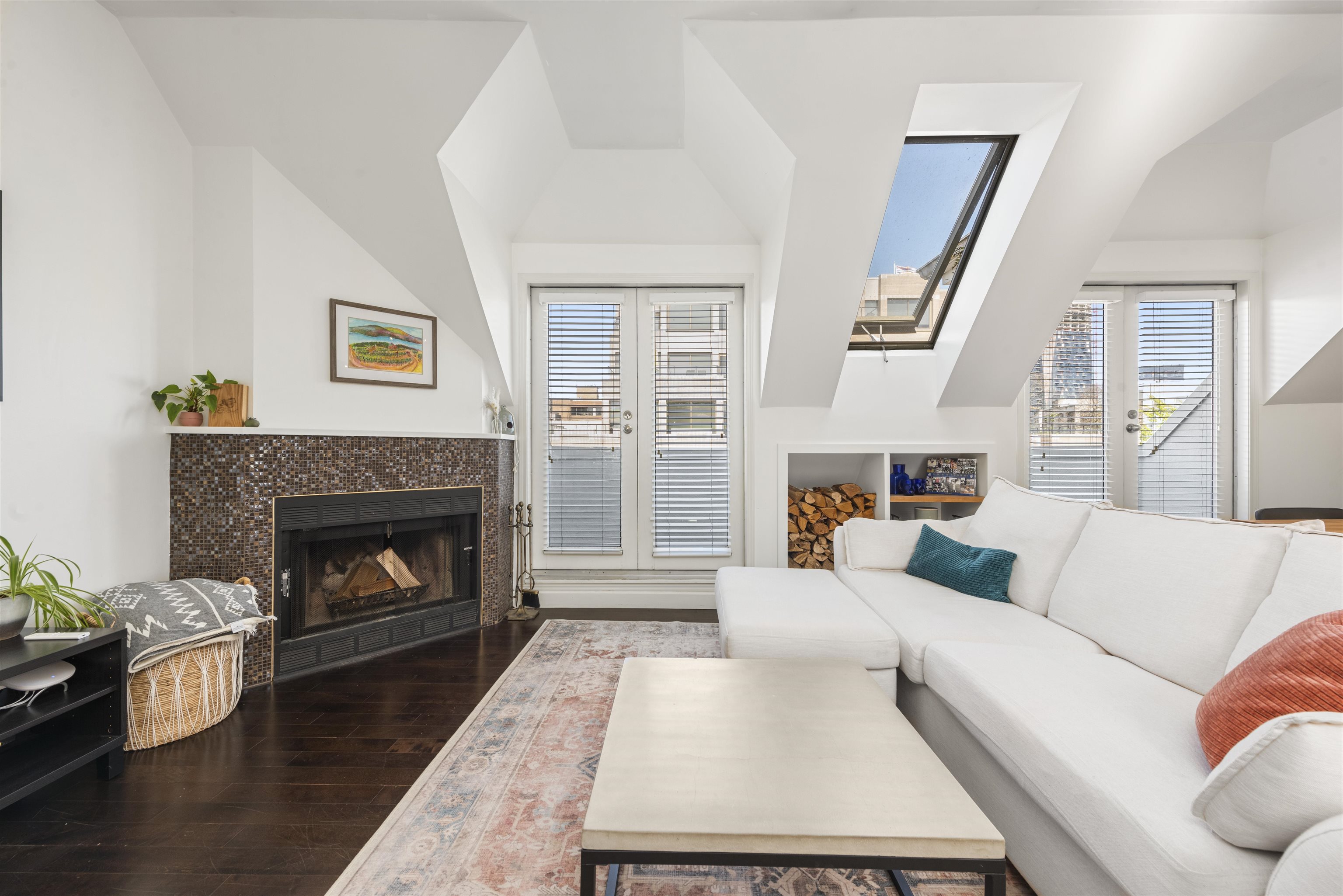 1858 West 1st Avenue, Vancouver, BC V6J 1G5