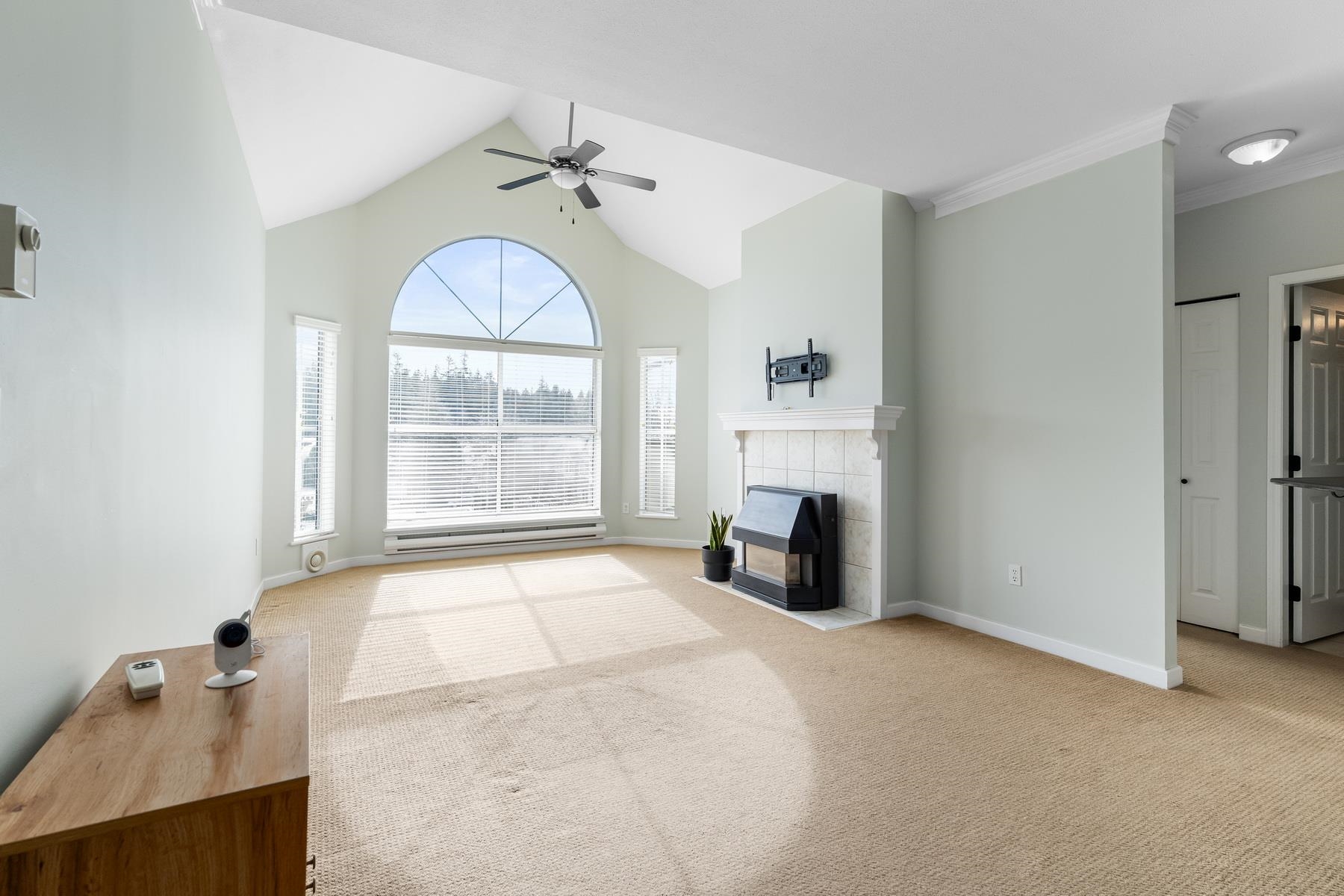 12464 191b Street #403, Pitt Meadows, BC V3Y 2P6