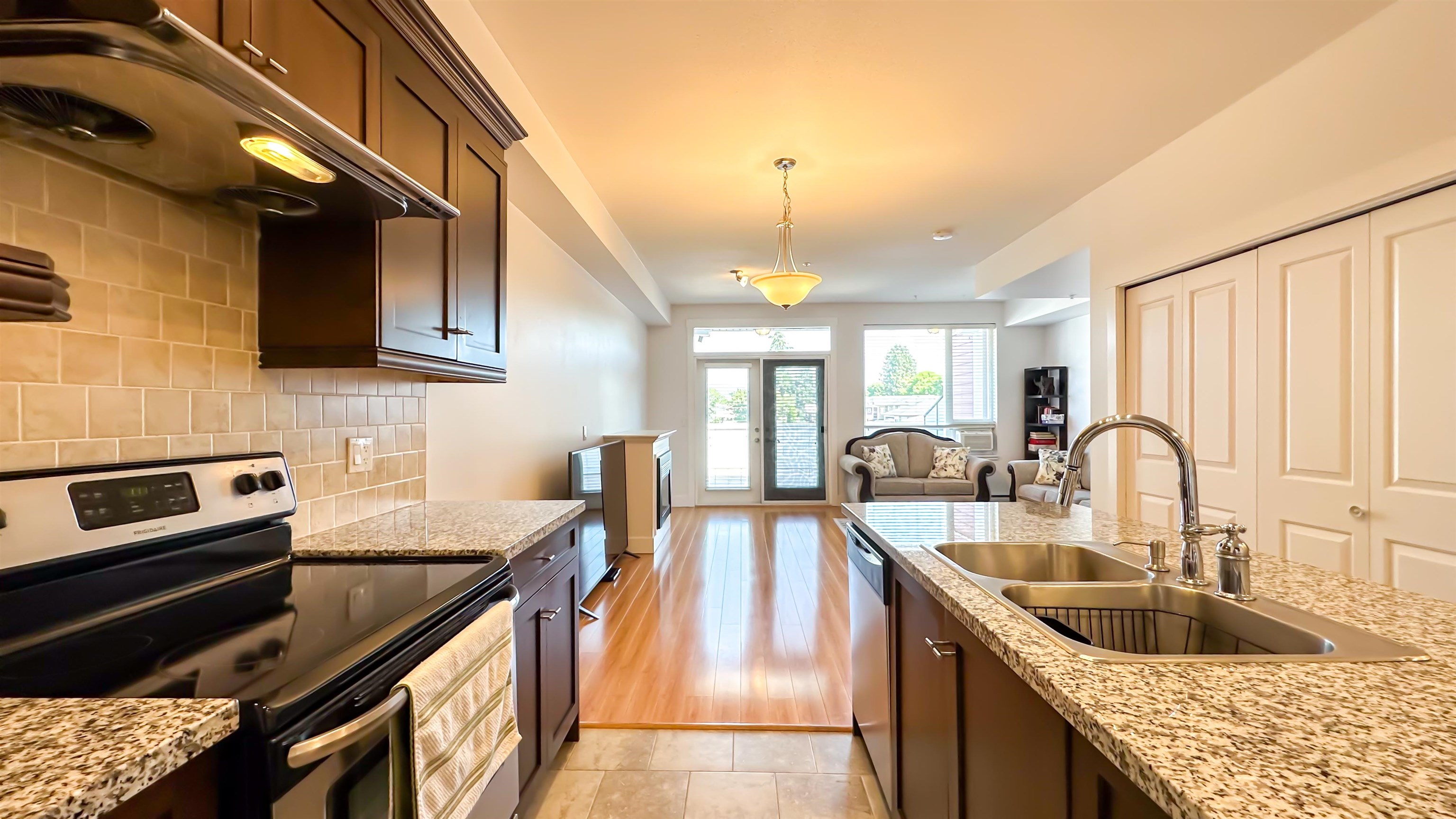 7908 Graham Avenue #205, Burnaby, BC V3N 1V9