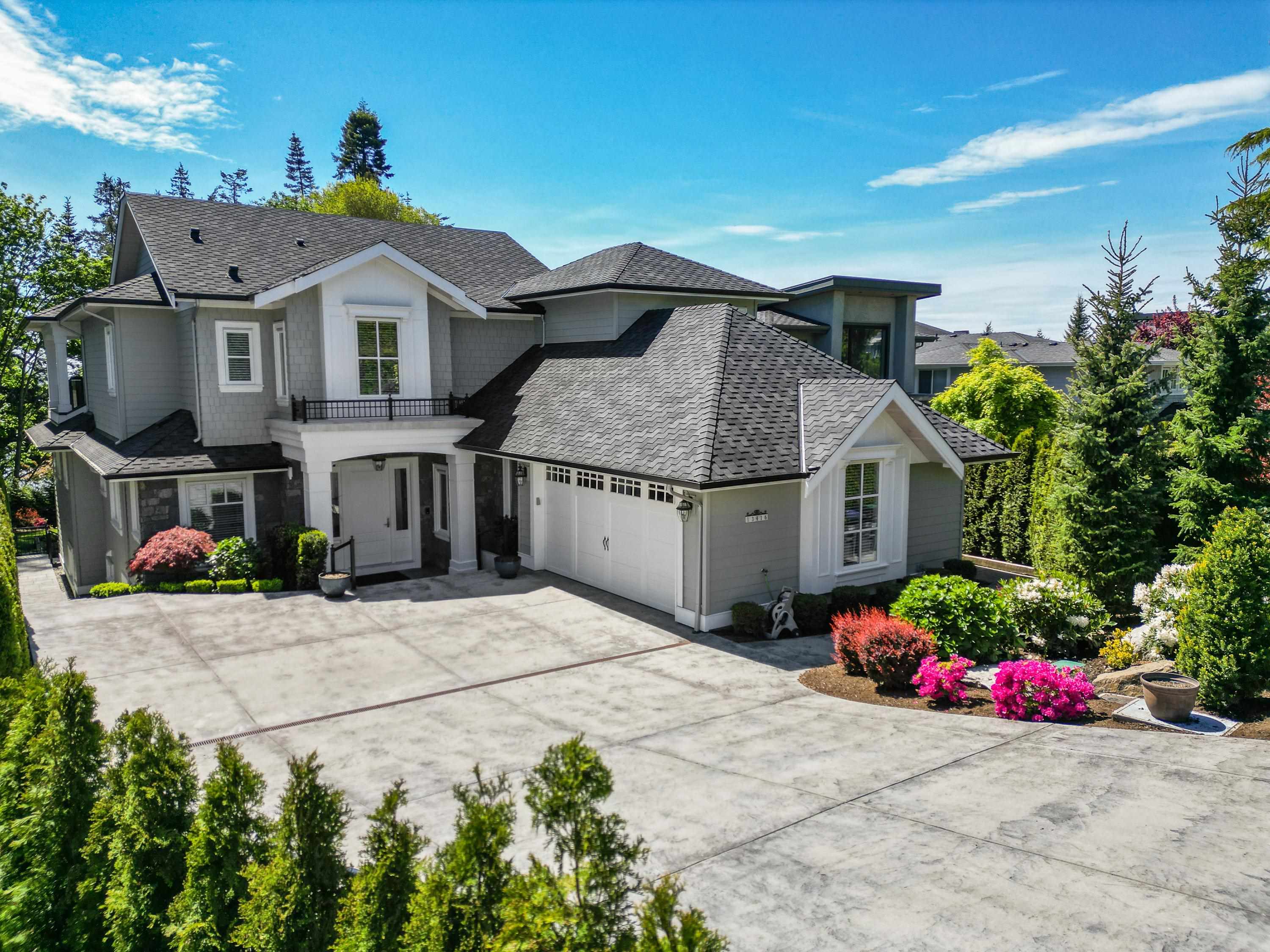 13416 Marine Drive, Surrey, BC V4A 1G2