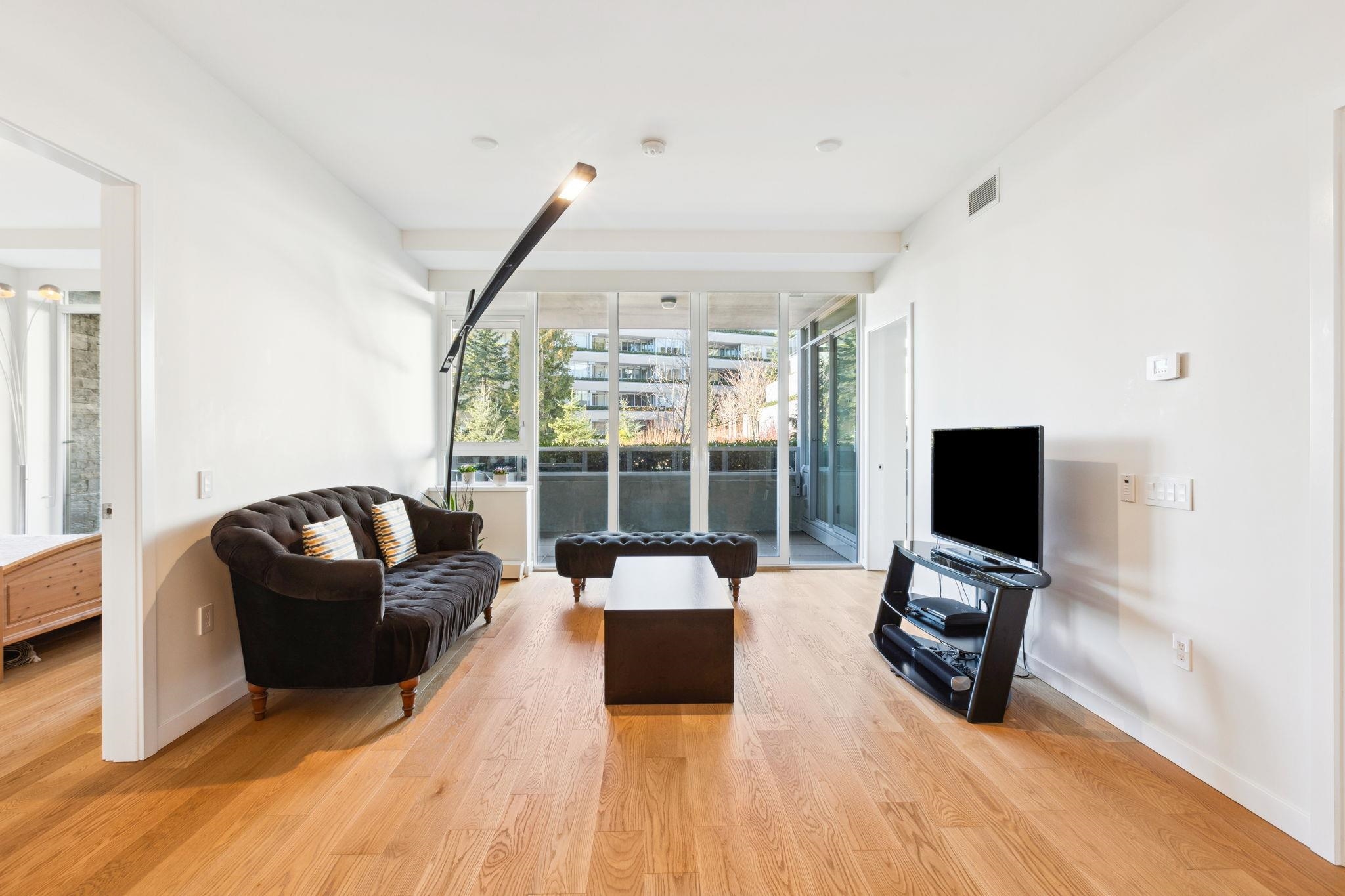 788 Arthur Erickson Place #204, West Vancouver, BC V7T 0B6