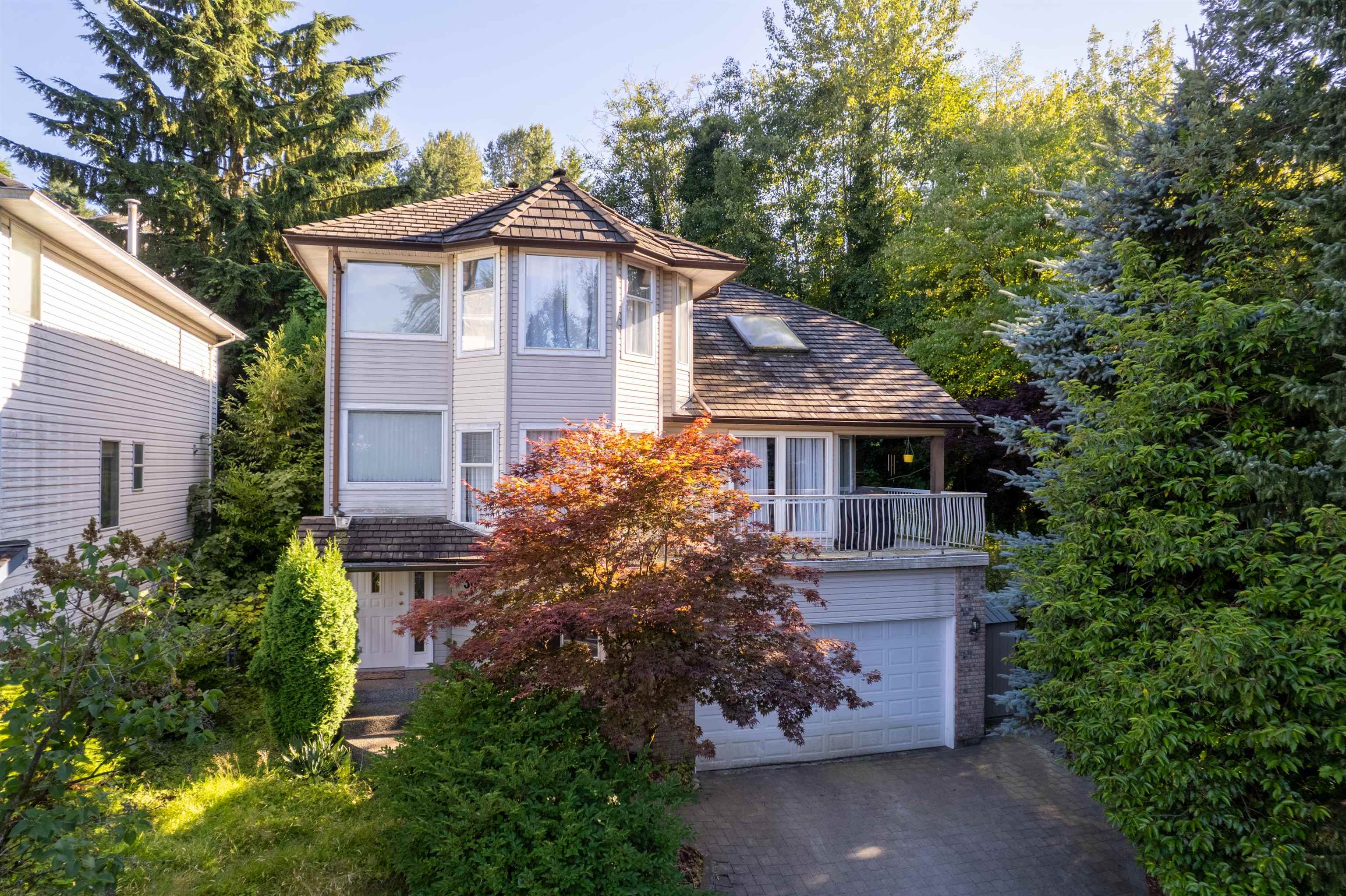 1038 Windward Drive, Coquitlam, BC V3C 5S6