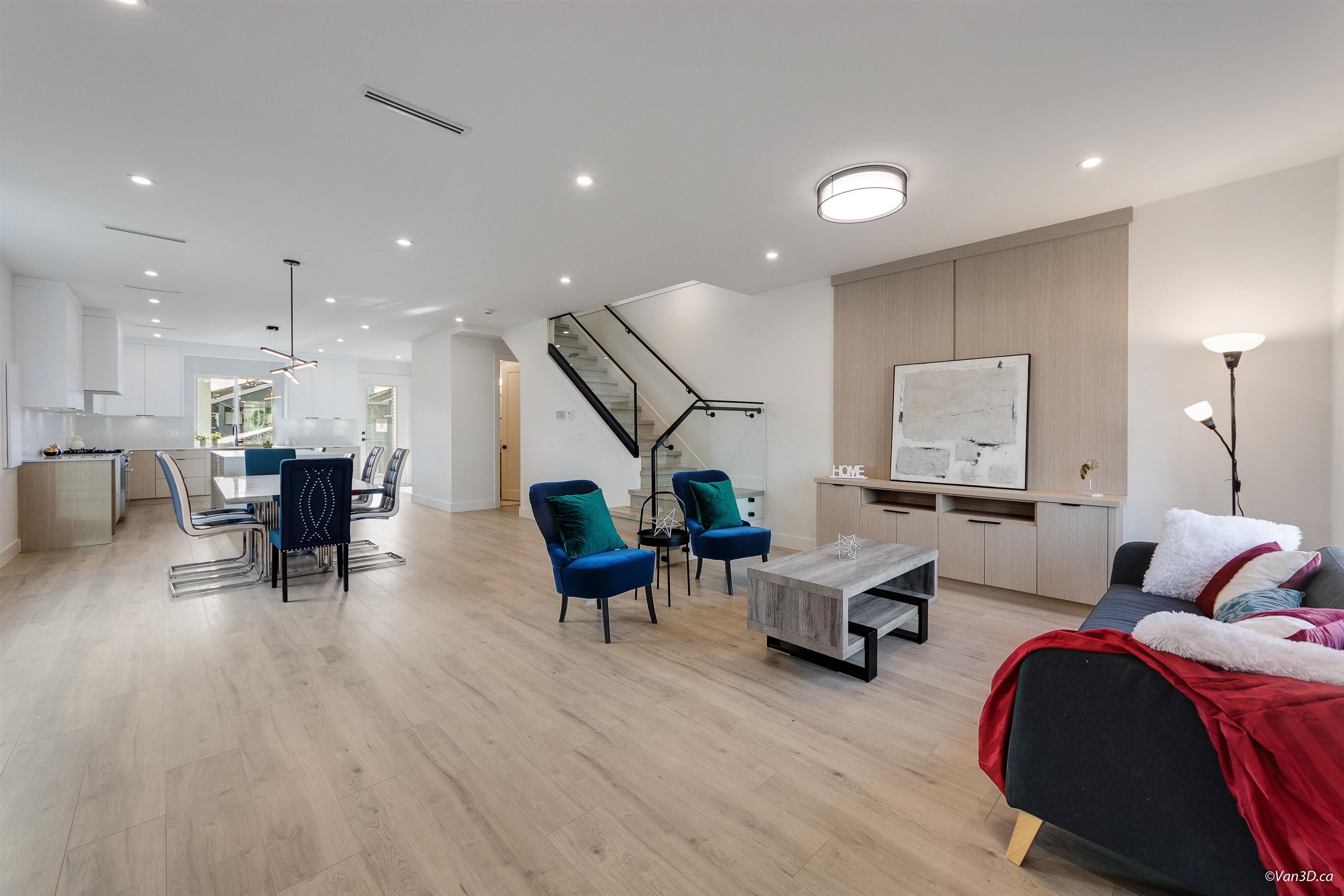 7893 2nd St #1, Burnaby, BC V3N 0K2
