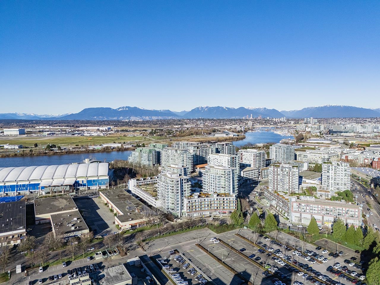 5511 Hollybridge Way #2011, Richmond, BC V7C 0A3