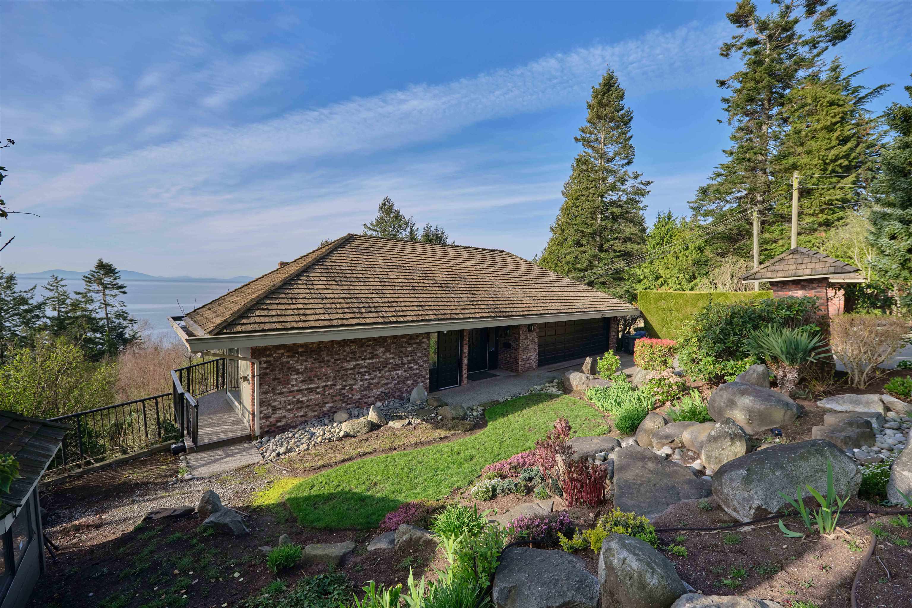 13 Avenue, Surrey, BC V4A 1B8