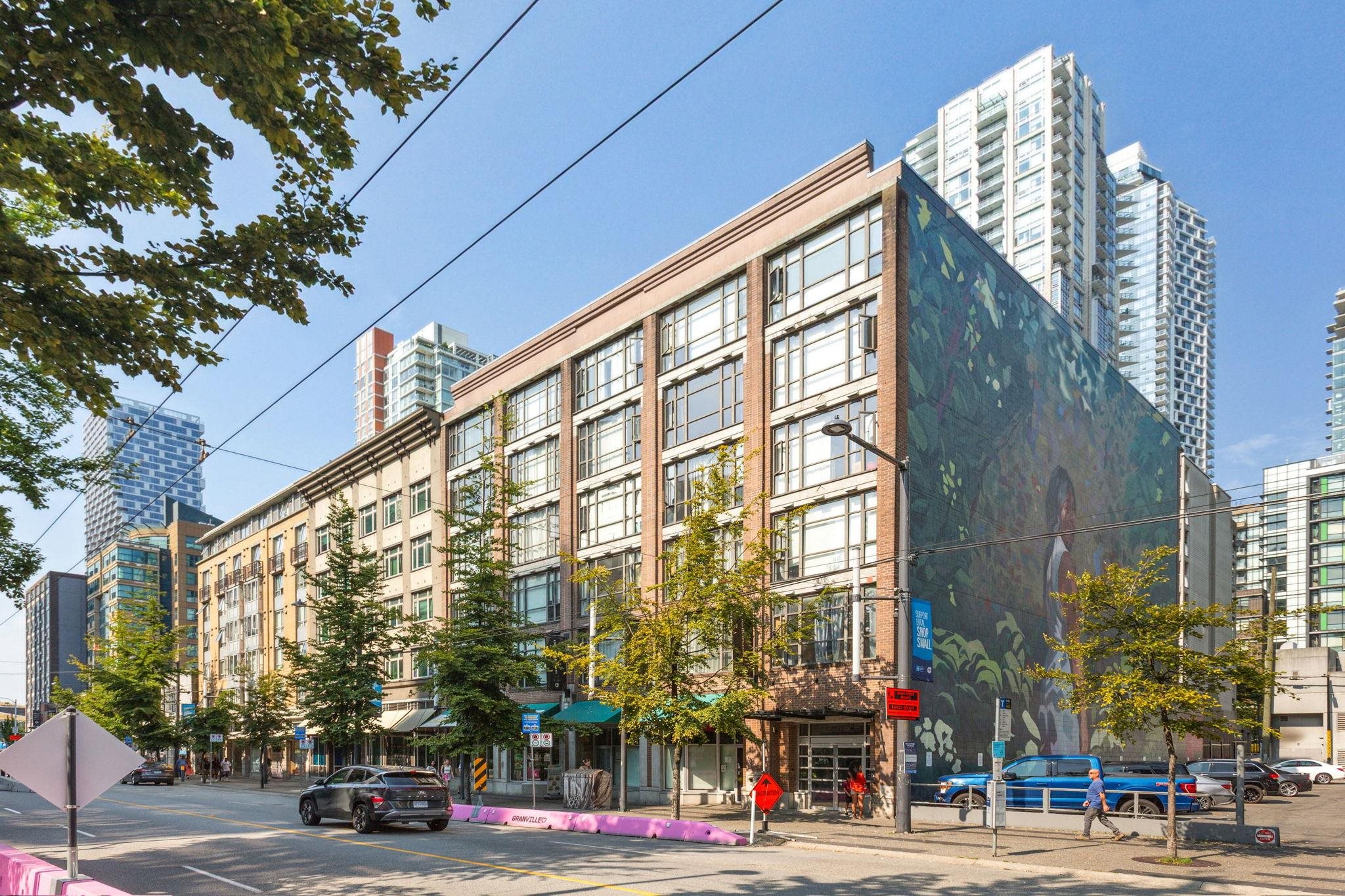 1249 Granville Street #509, Vancouver, BC V6Z 1M5