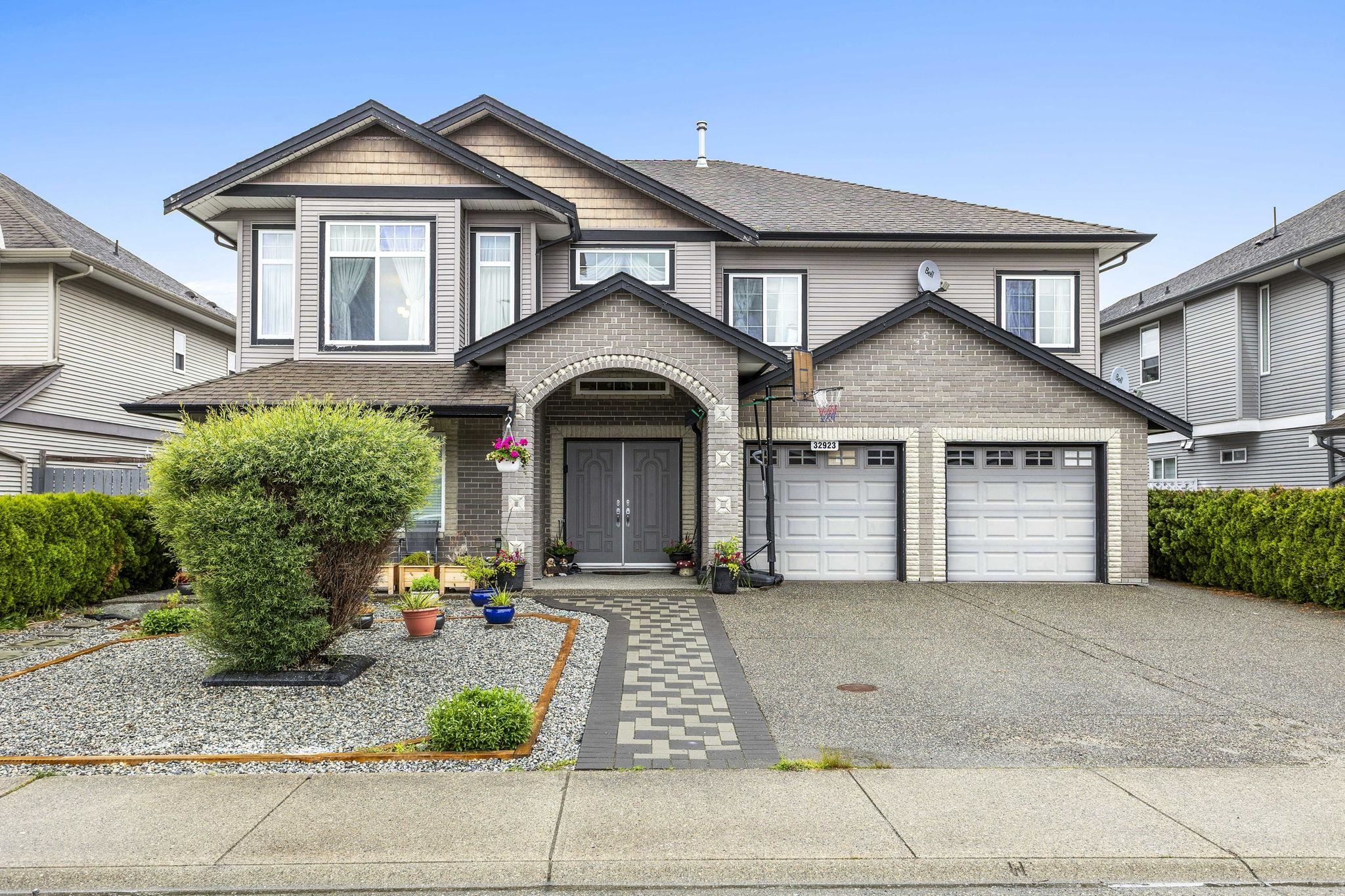 32923 Egglestone Avenue, Mission, BC V2V 7P9
