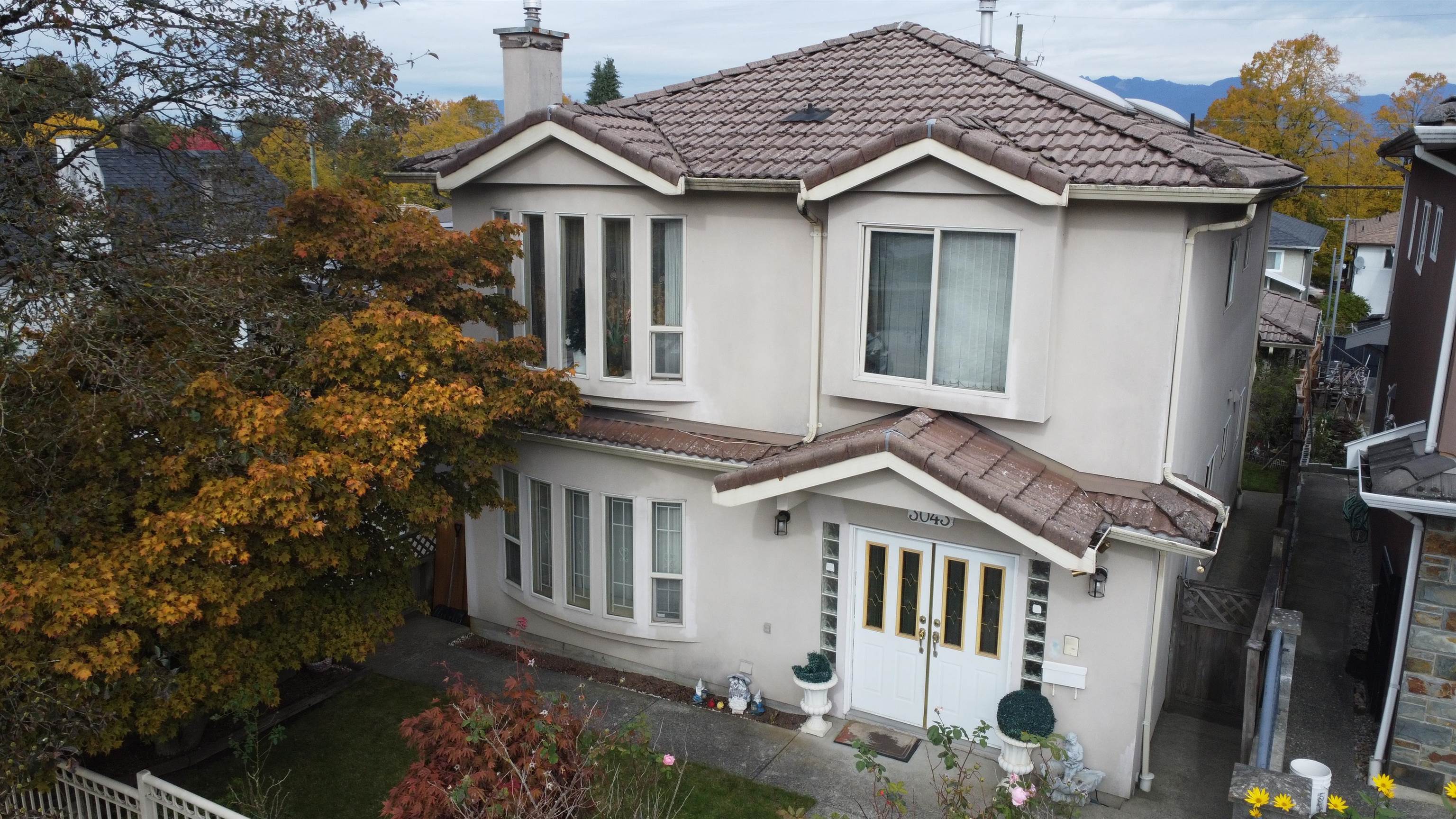 3043 East 29th Avenue, Vancouver, BC V5R 1V9