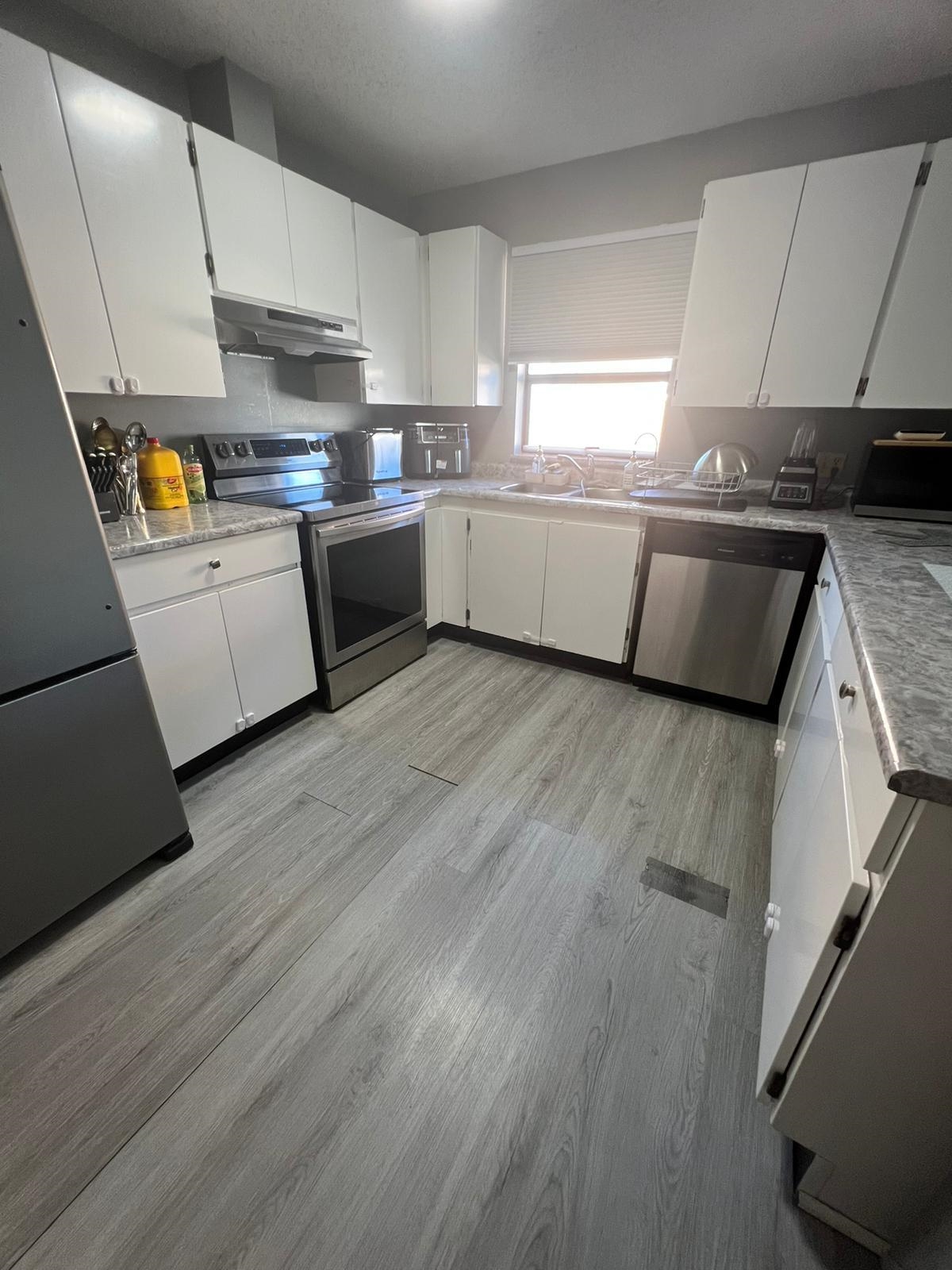 7131 133a Street #201, Surrey, BC V3W 8A1