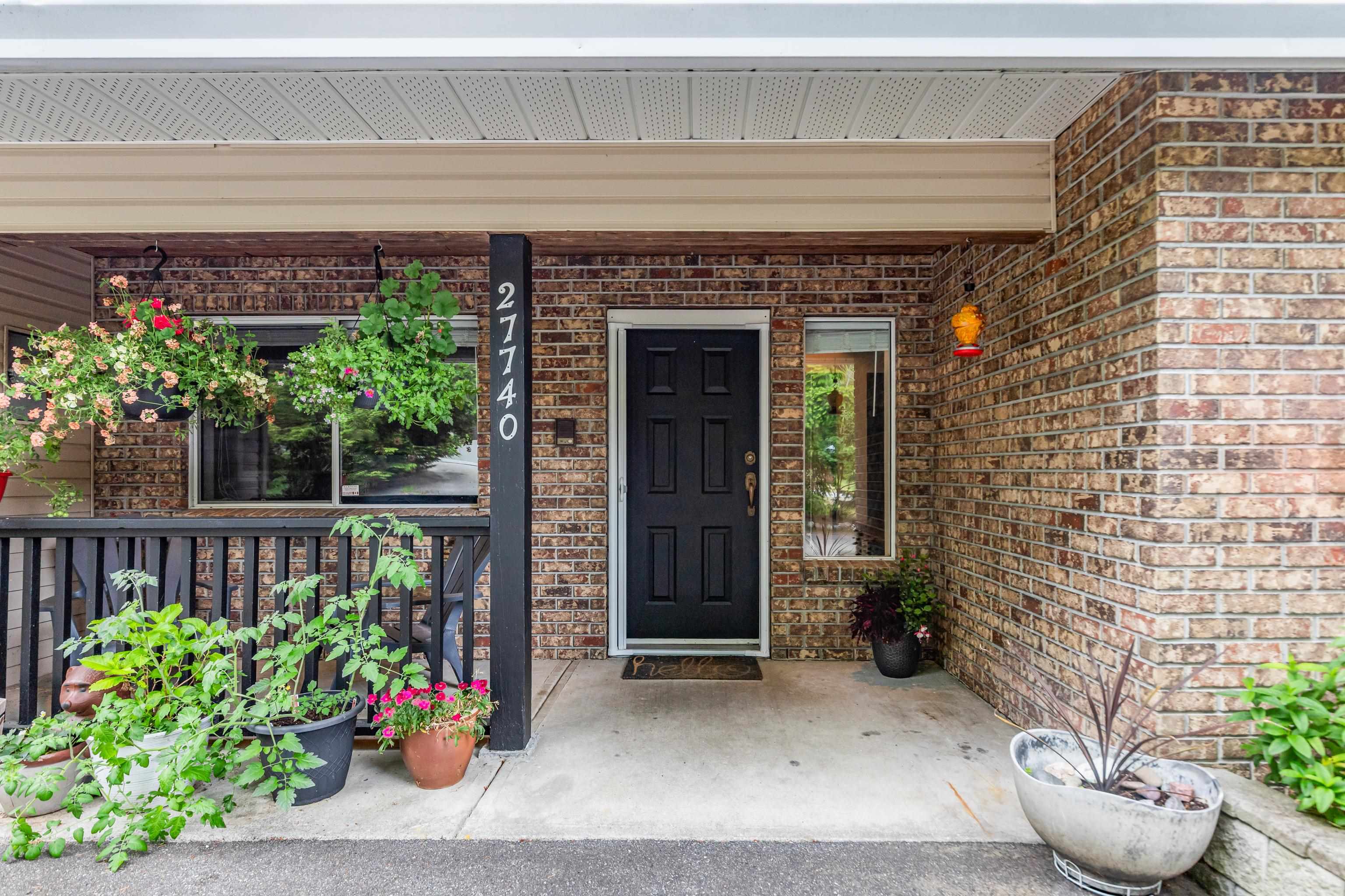 27740 Sayers Crescent, Maple Ridge, BC V2W 1N4