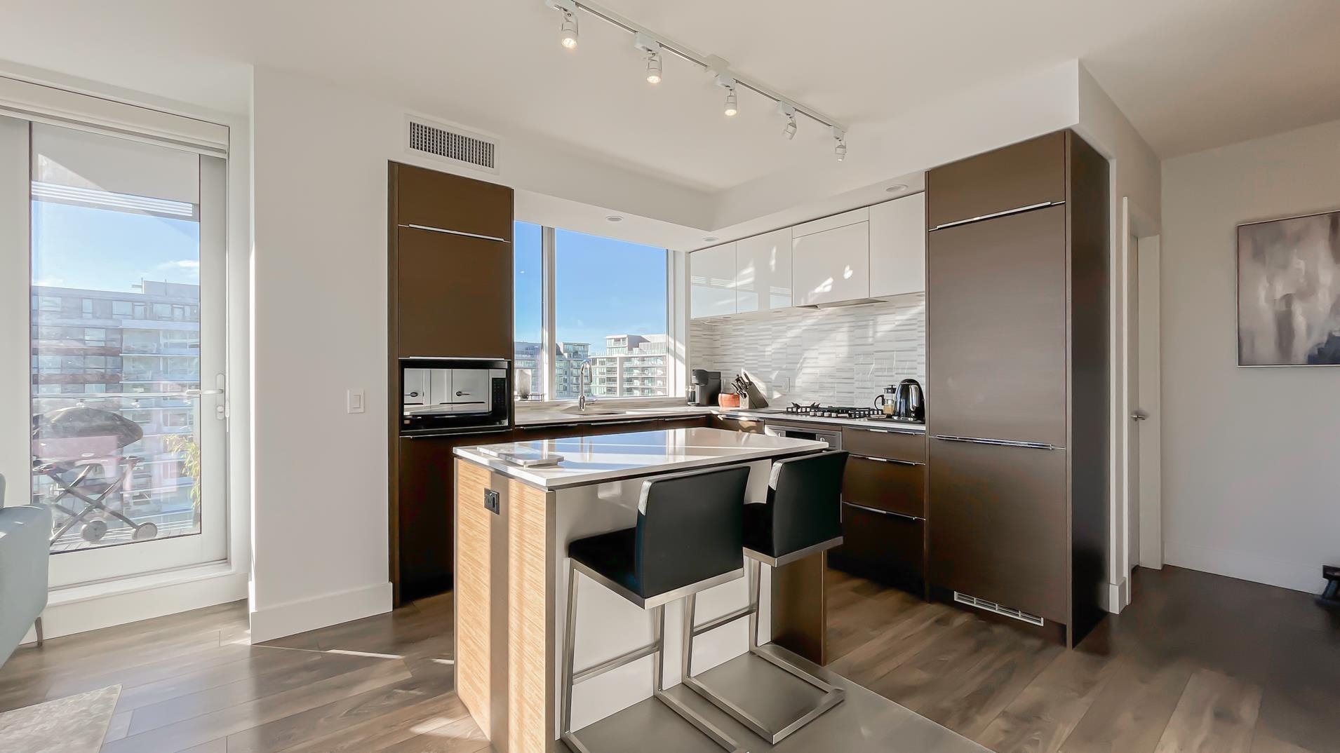 5233 Gilbert Road #1302, Richmond, BC V7C 0B3