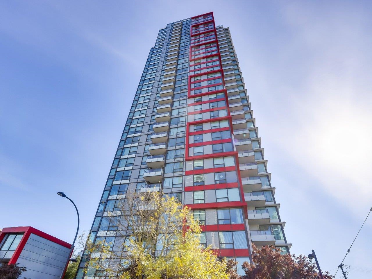 6658 Dow Avenue #802, Burnaby, BC V5H 0C7