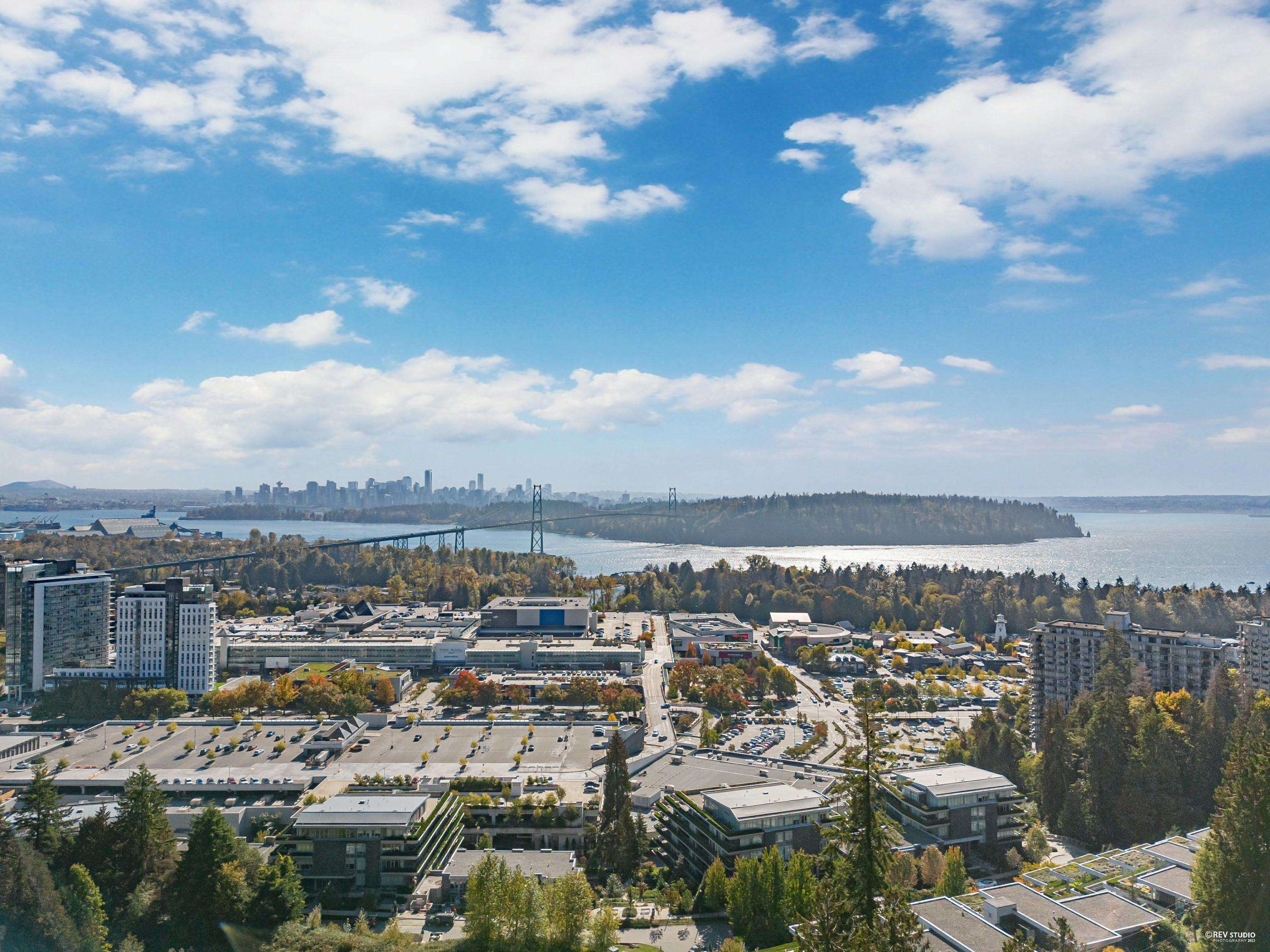 875 Esquimalt Avenue, West Vancouver, BC V7T 1J9