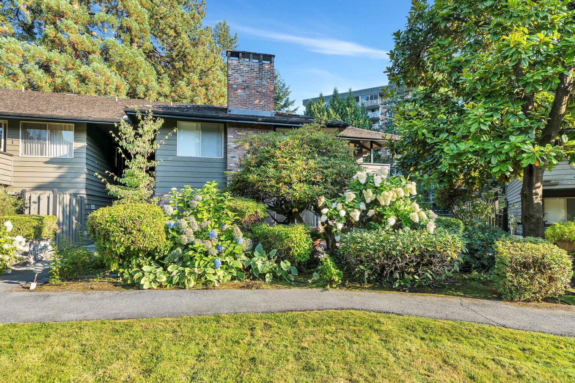 235 Keith Road #208, West Vancouver, BC V7T 1L5