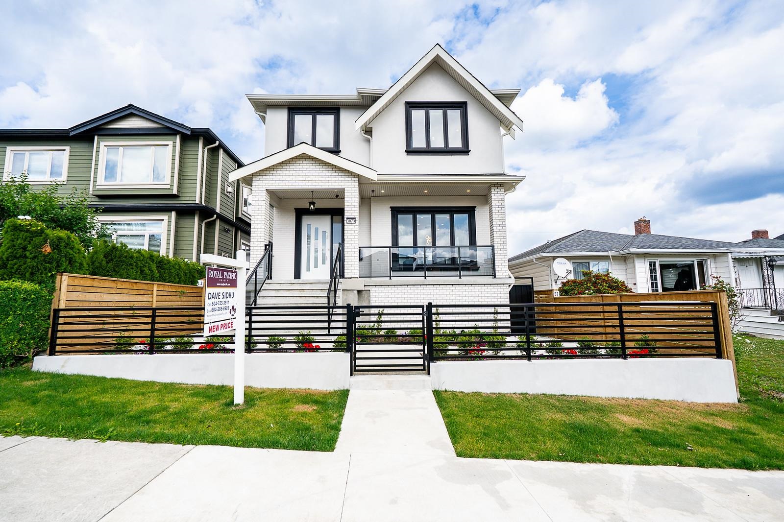 3073 East 3rd Avenue, Vancouver, BC V5M 1H9