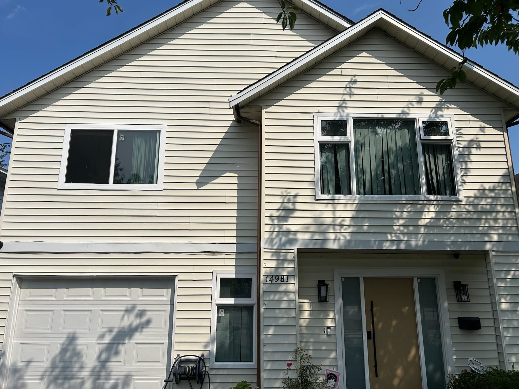 98 Avenue, Surrey, BC V3R 5W9