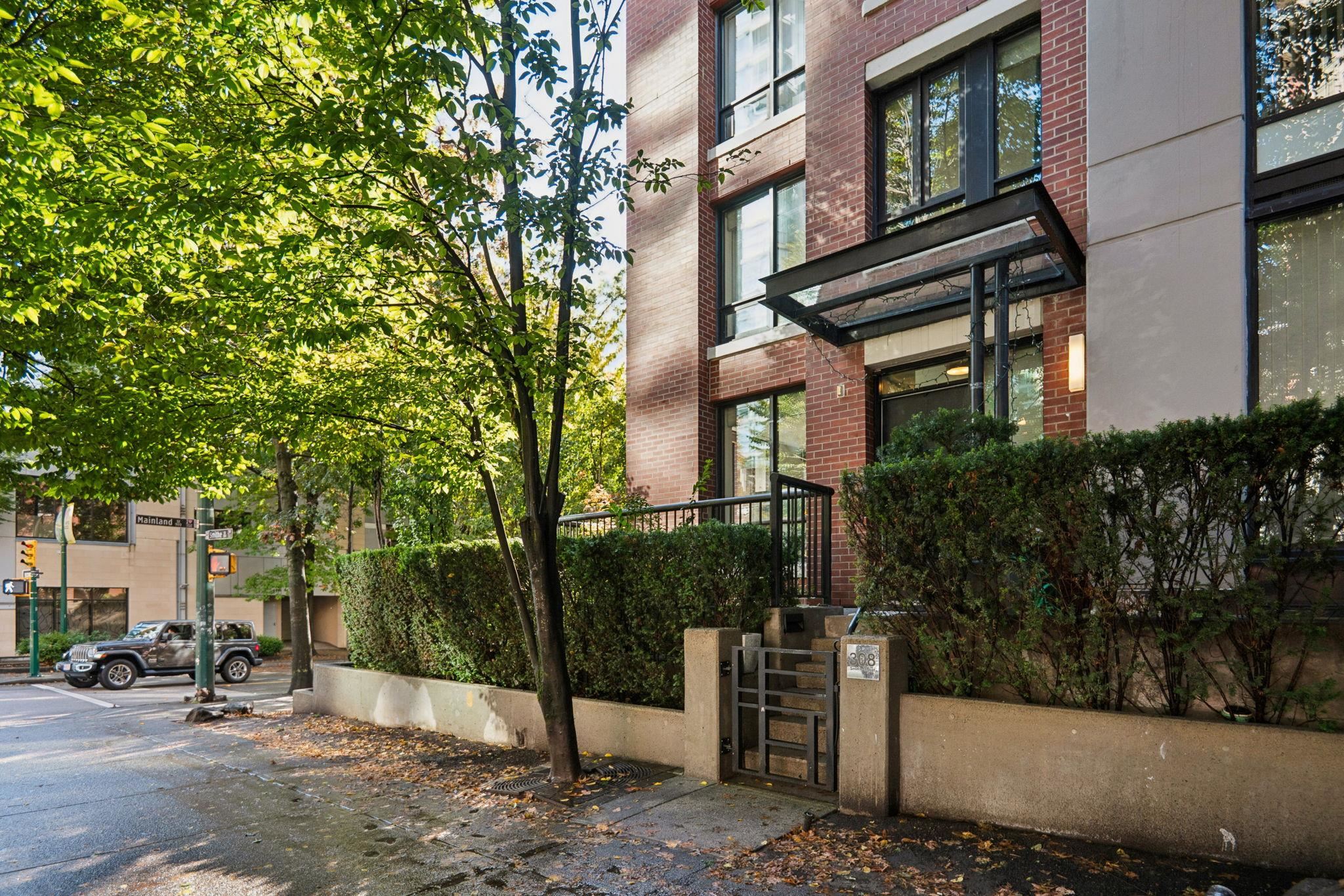308 Smithe Street, Vancouver, BC V6B 1S3